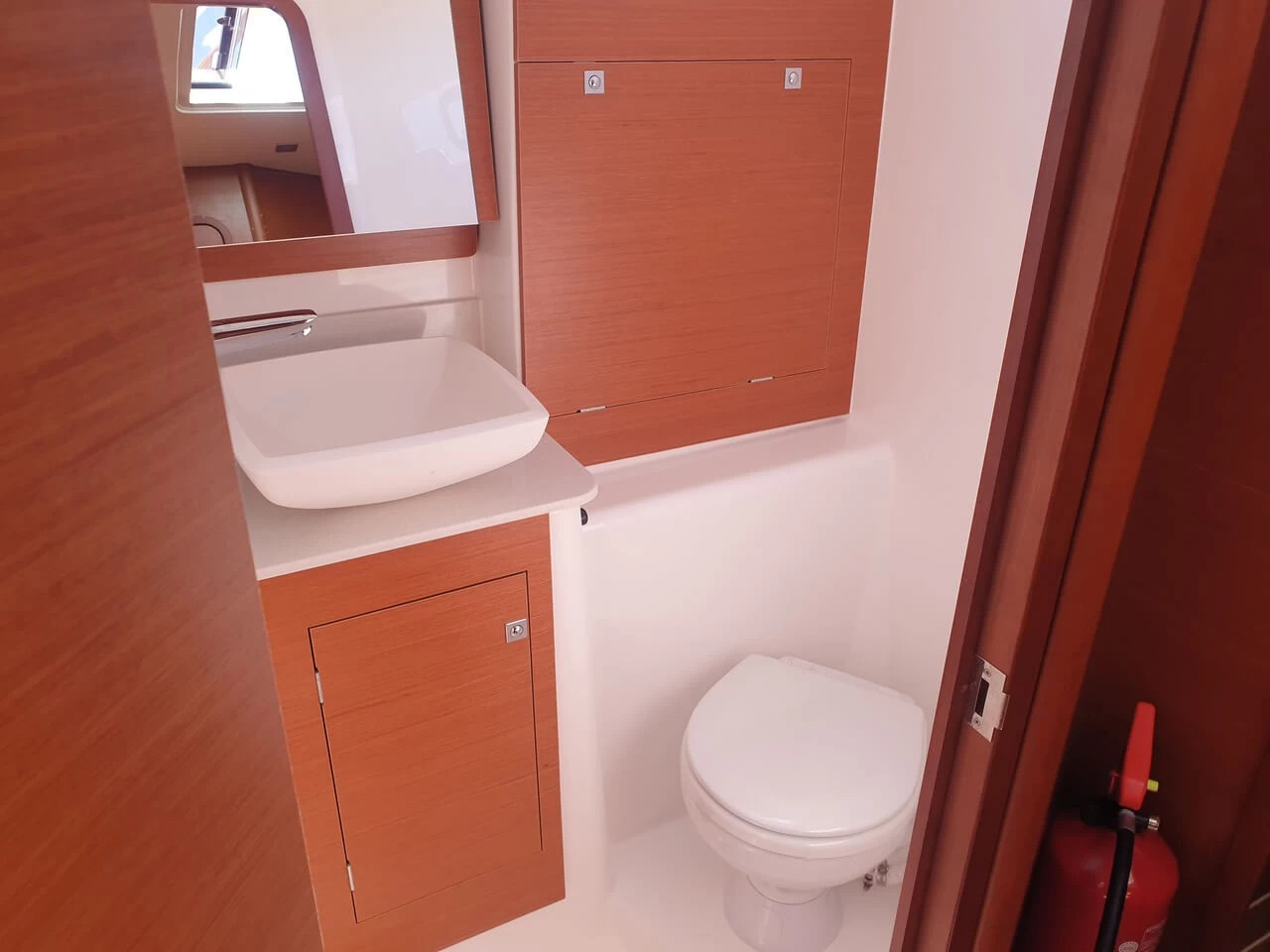 Dufour 460 Grand Large — photo 3