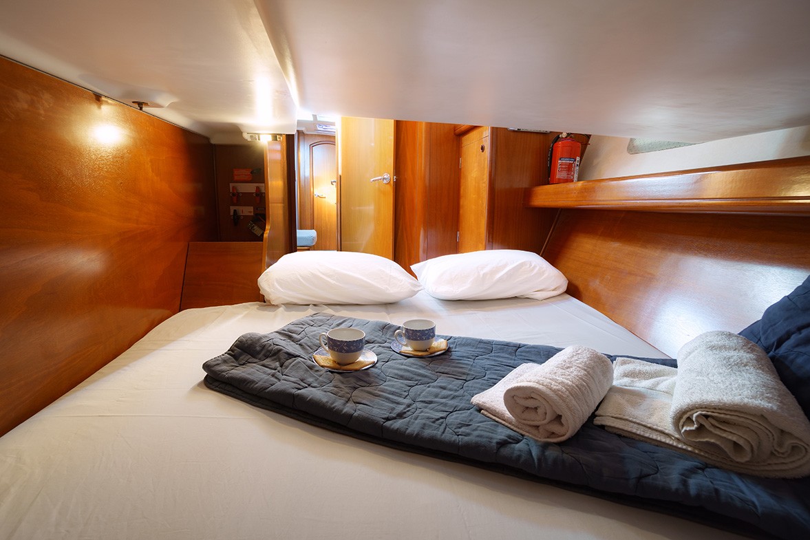 Oceanis Clipper 393 — photo 16