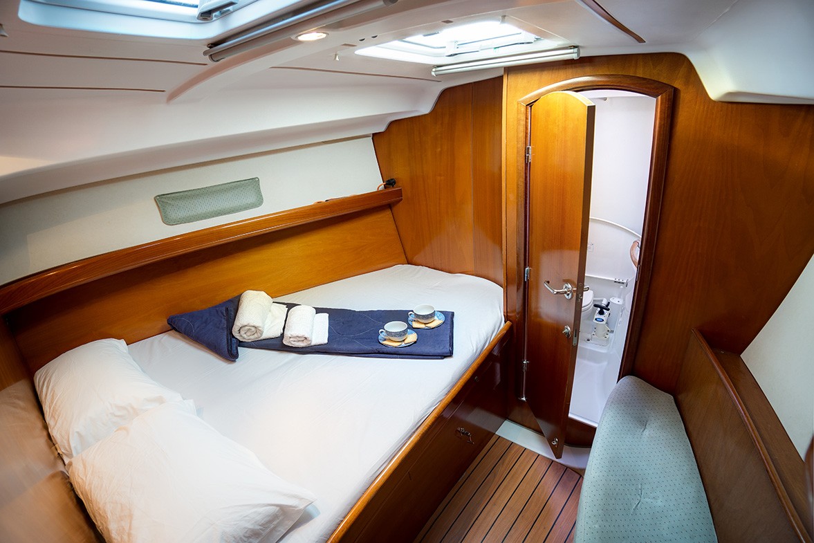 Oceanis Clipper 393 — photo 7