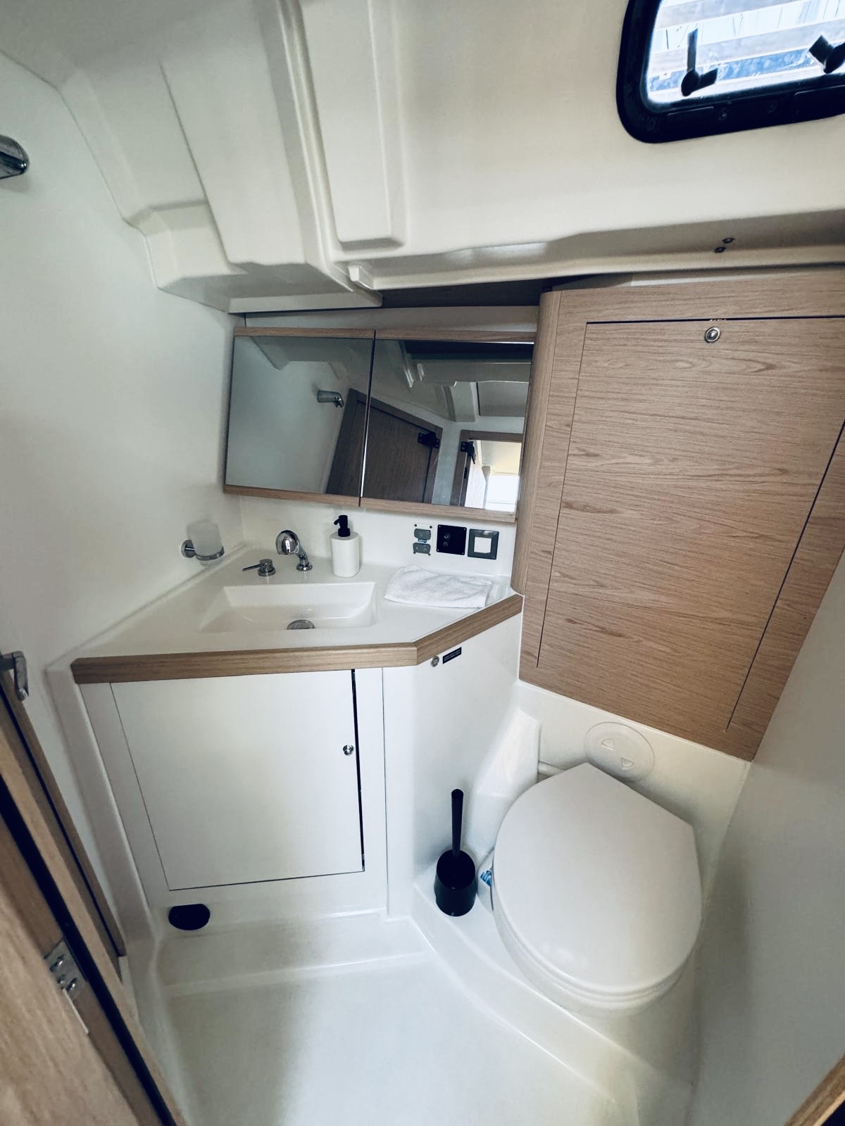 Oceanis 46.1 — photo 17