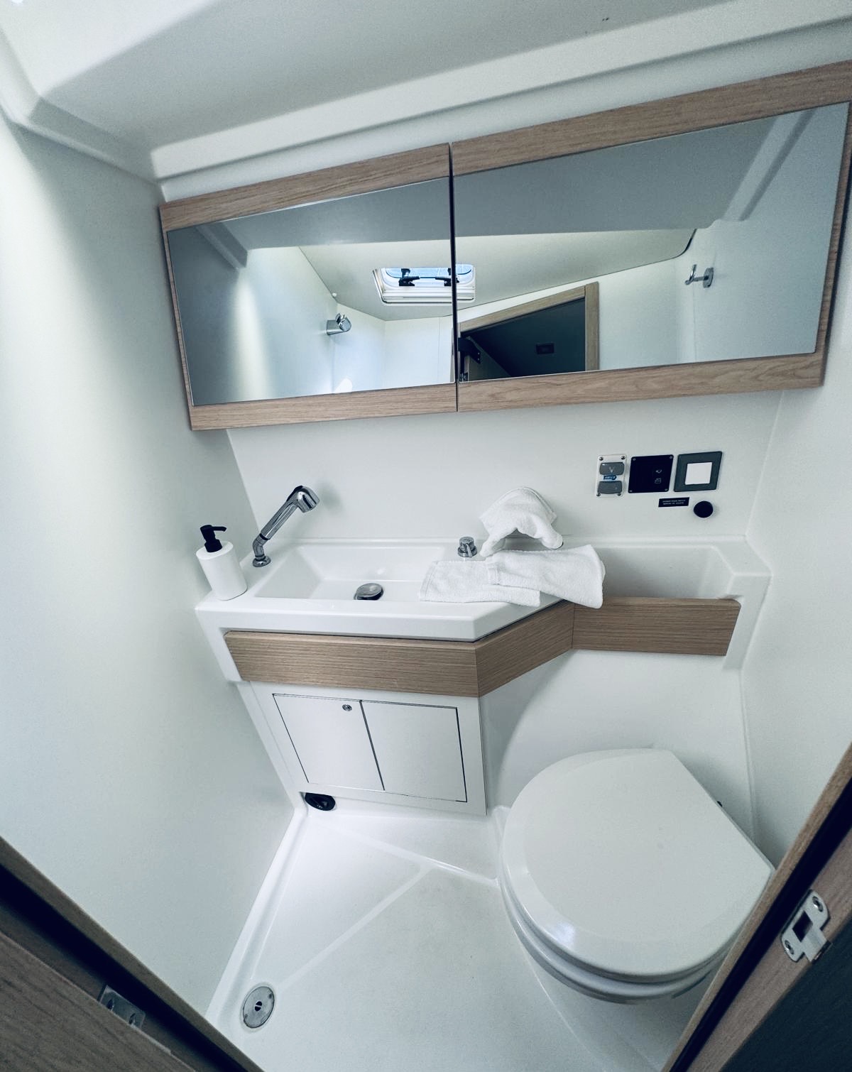 Oceanis 46.1 — photo 16