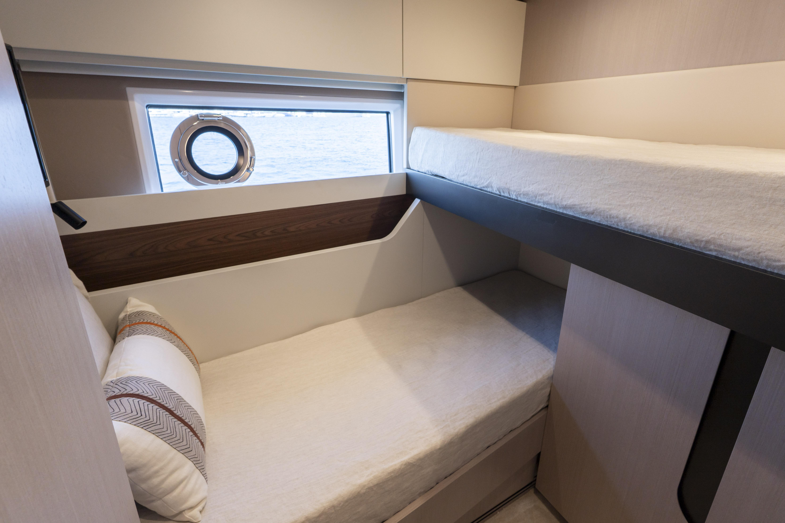 Azimut S7 — photo 44