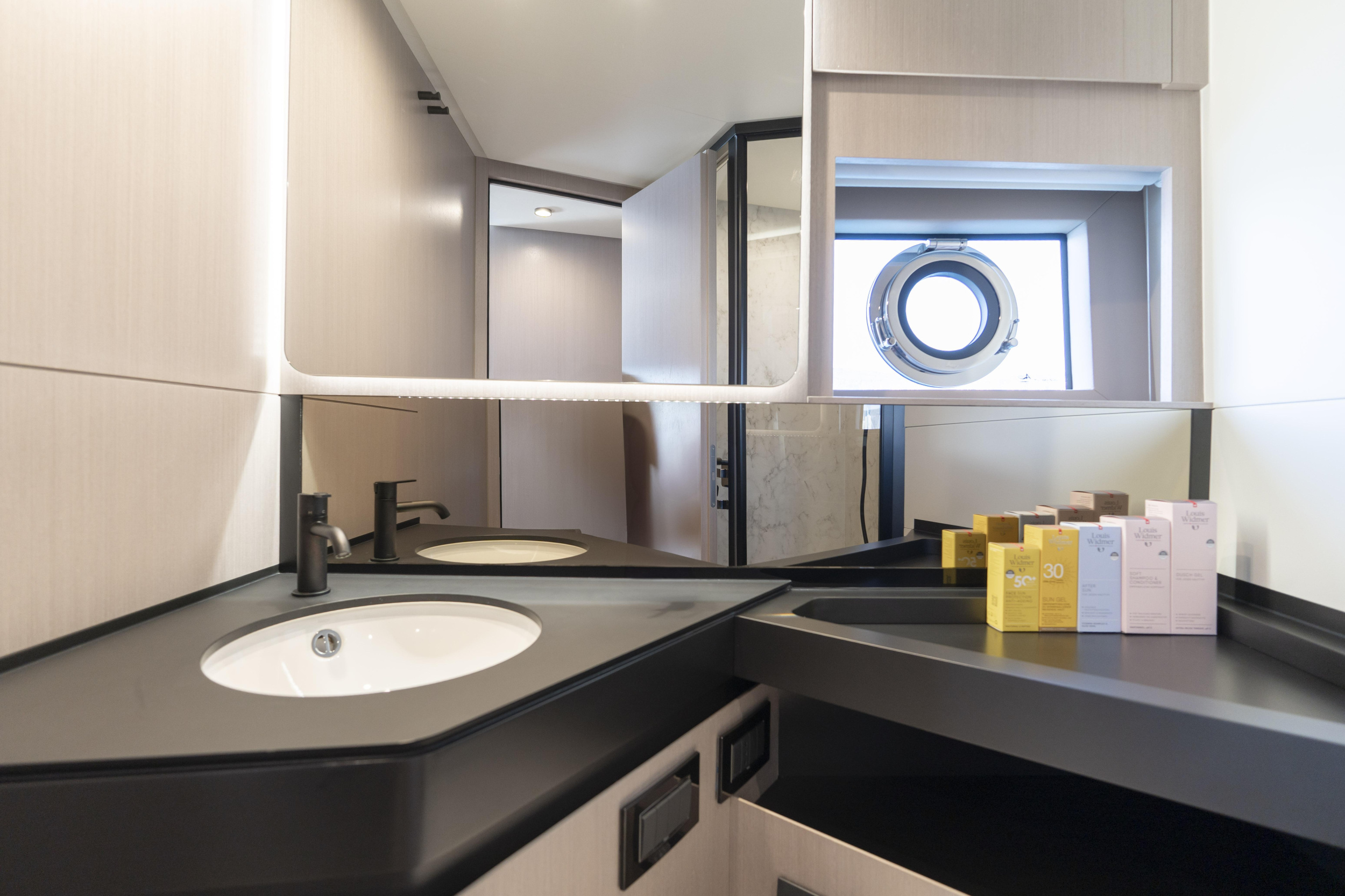 Azimut S7 — photo 47