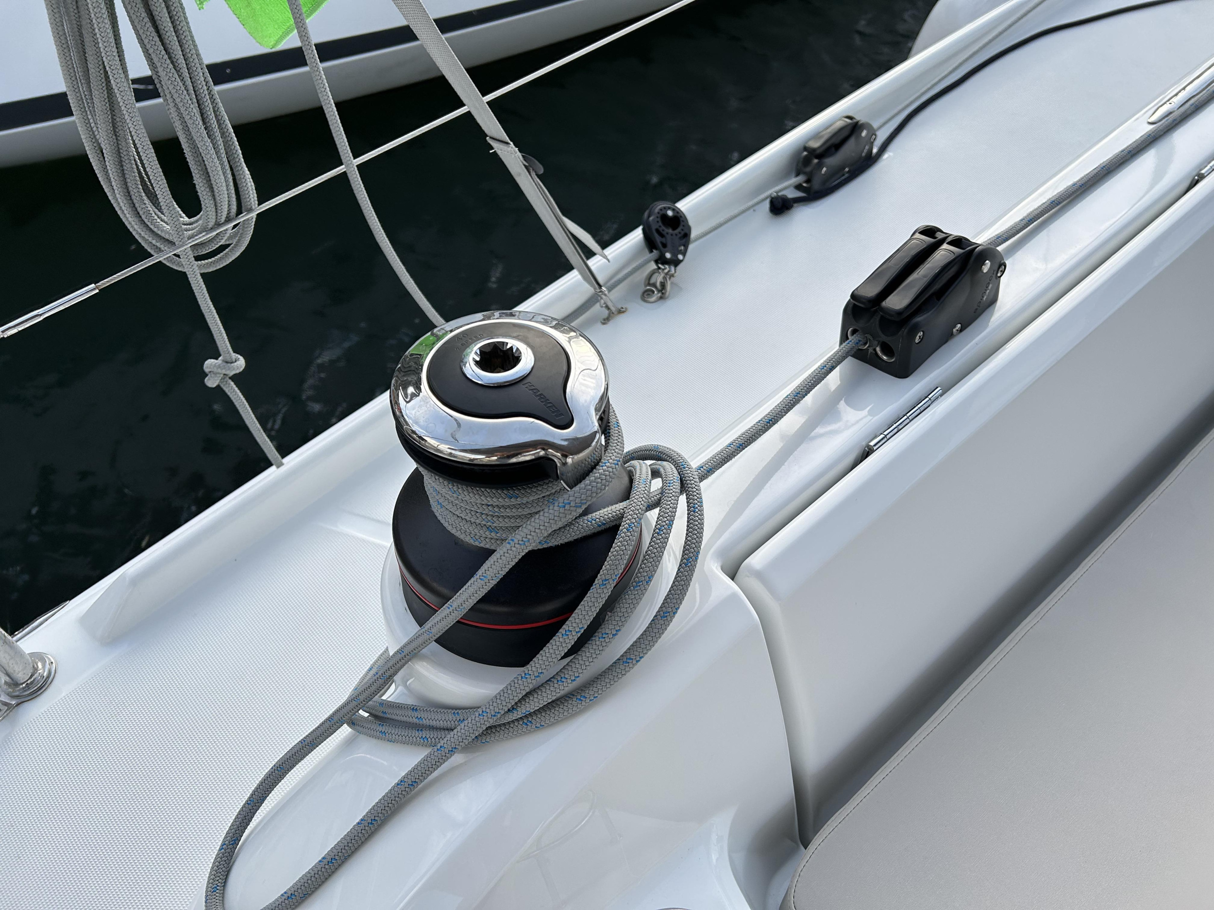 Oceanis 34.1 — photo 15