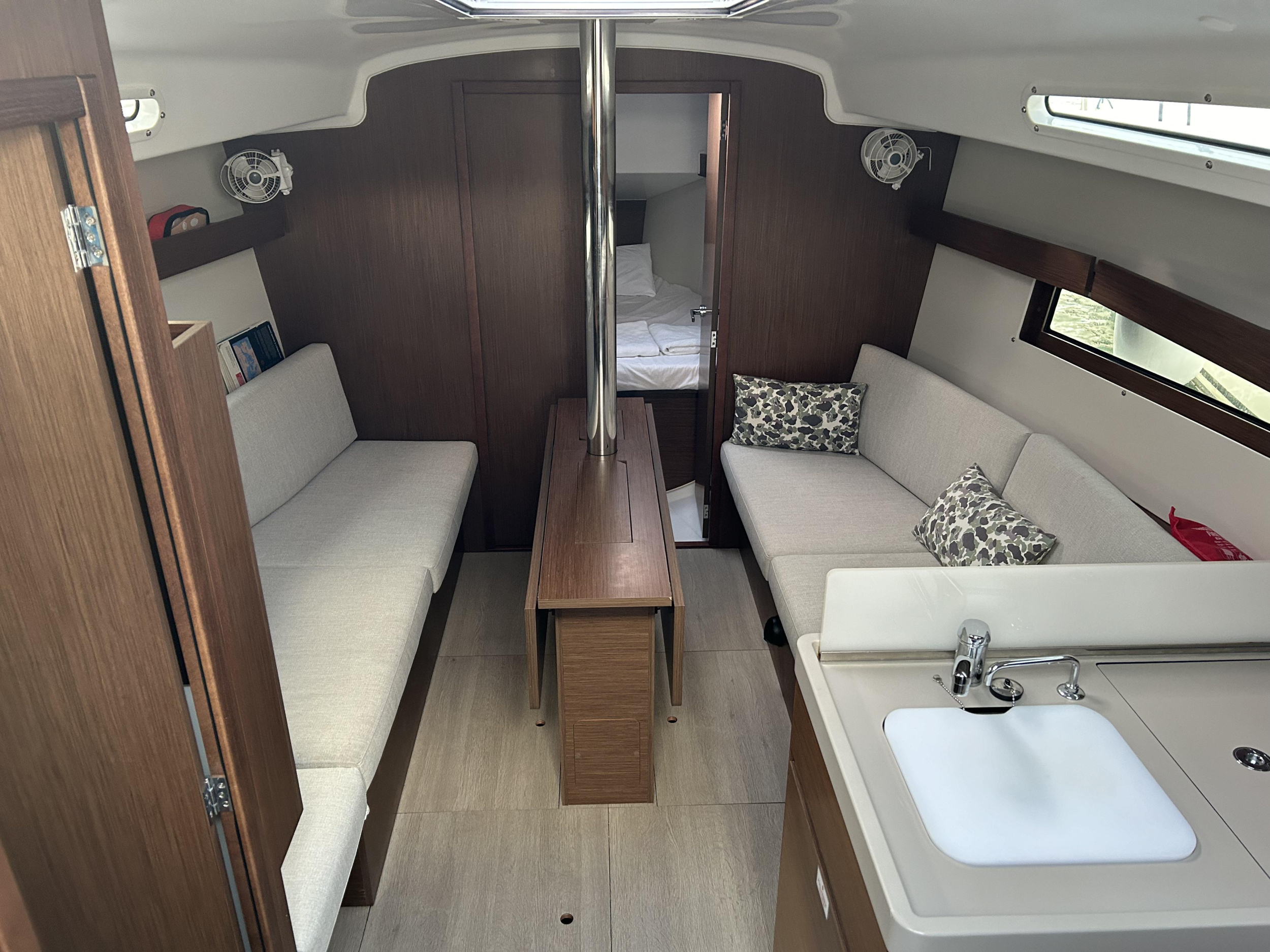 Oceanis 34.1 — photo 21