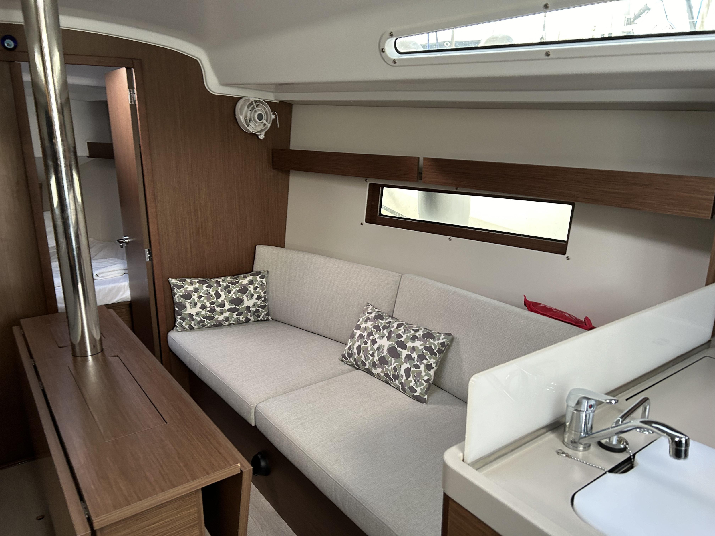 Oceanis 34.1 — photo 6