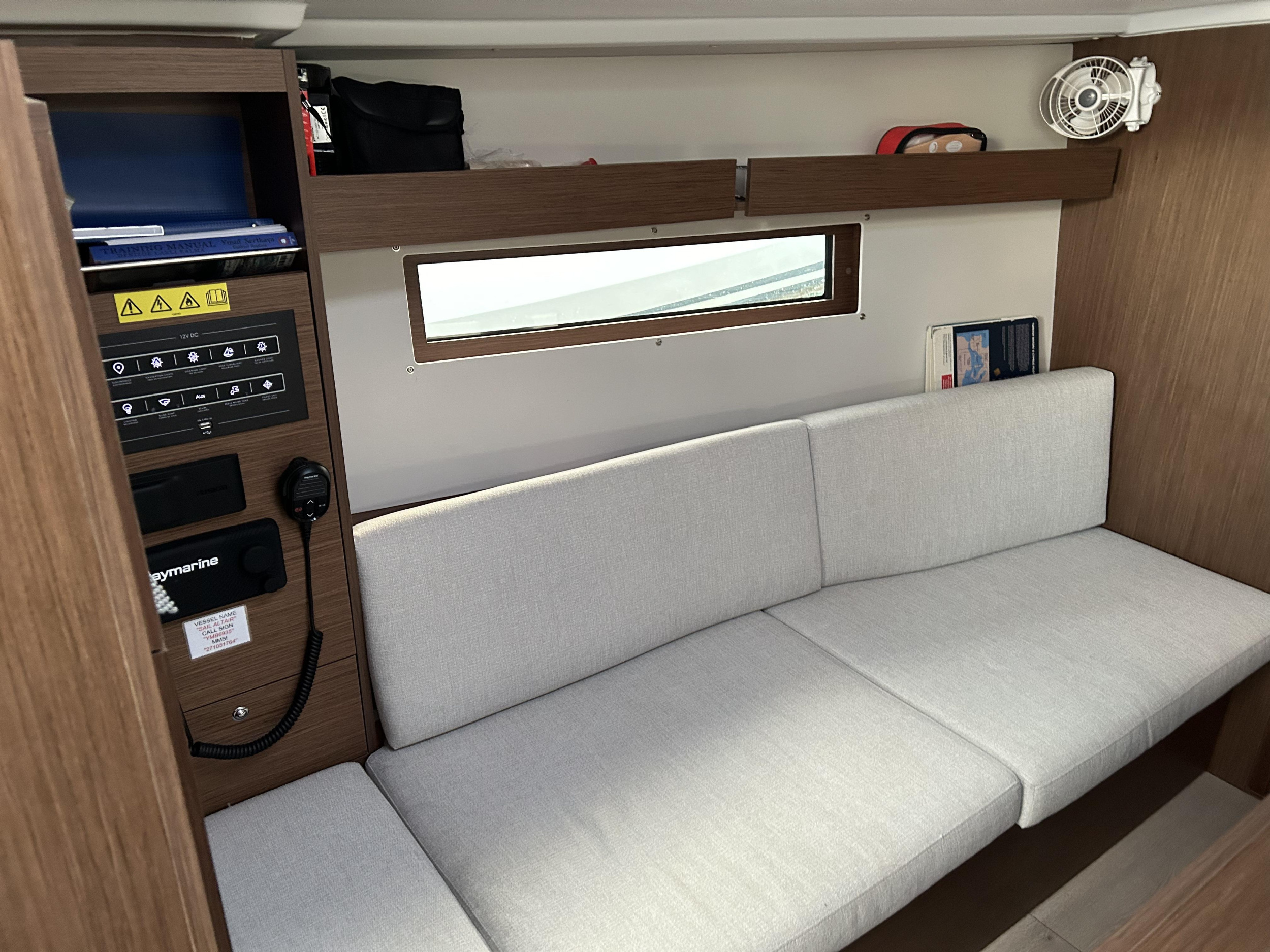 Oceanis 34.1 — photo 5