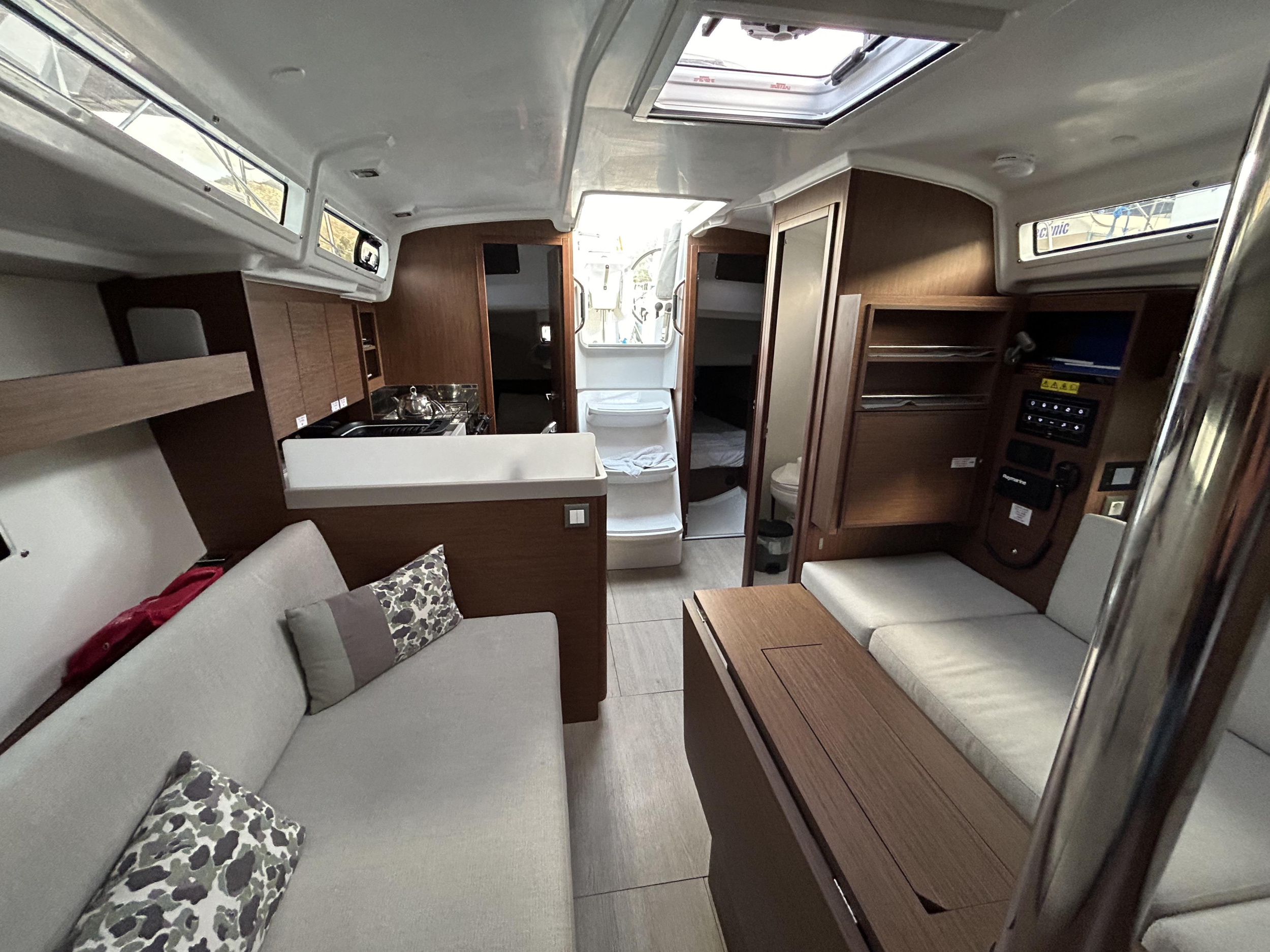 Oceanis 34.1 — photo 25