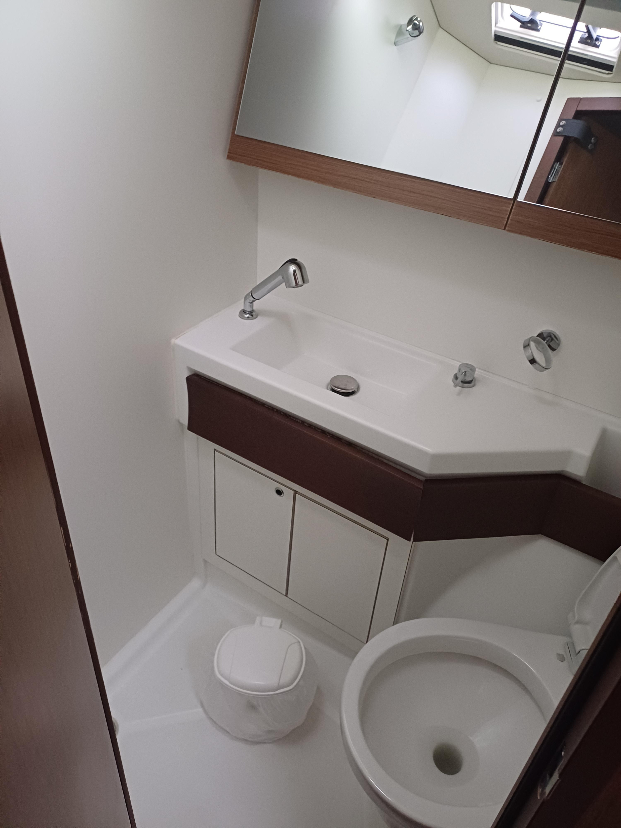 Oceanis 46.1 — photo 4