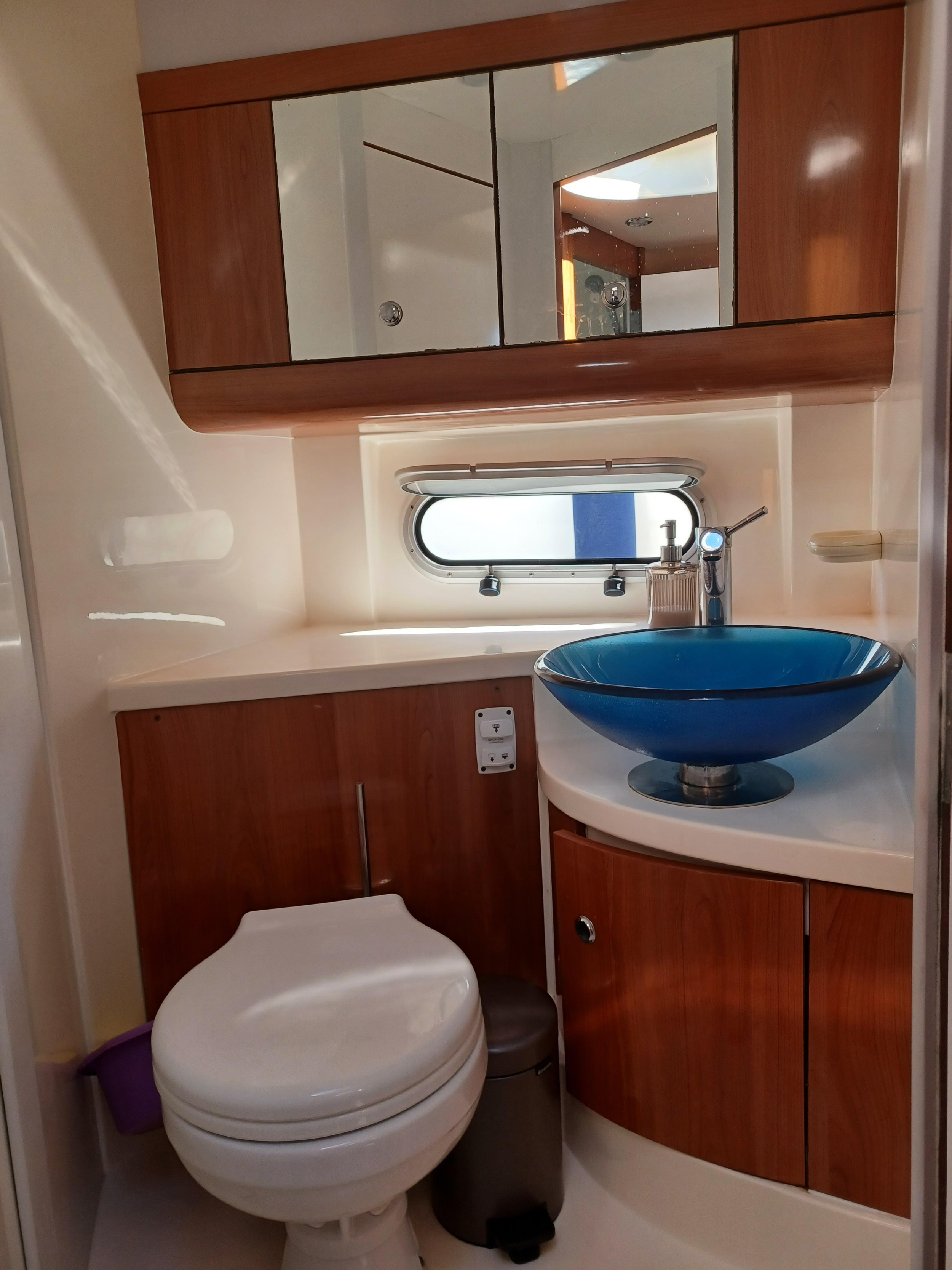 Sealine S38 — photo 21