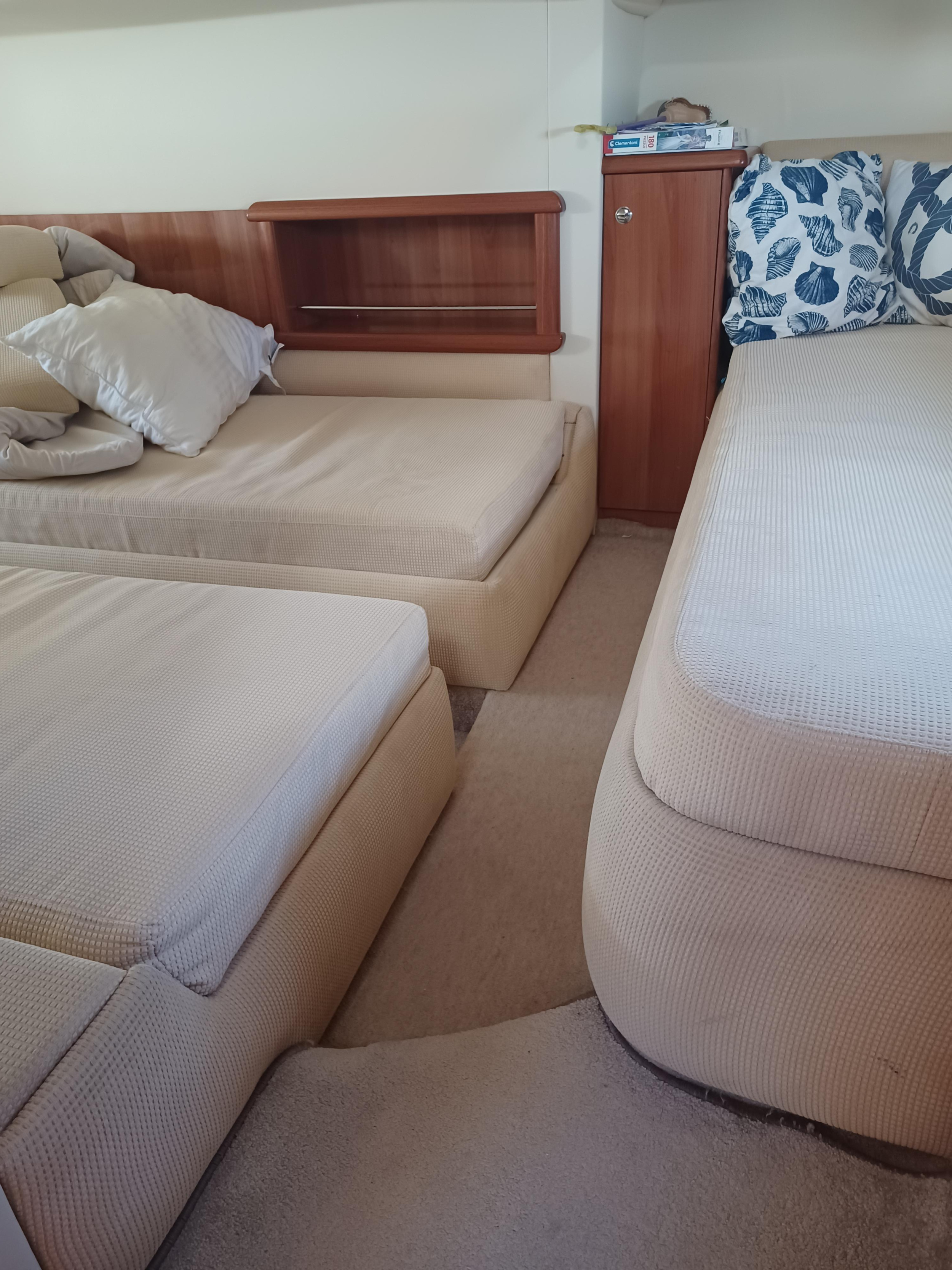 Sealine S38 — photo 22