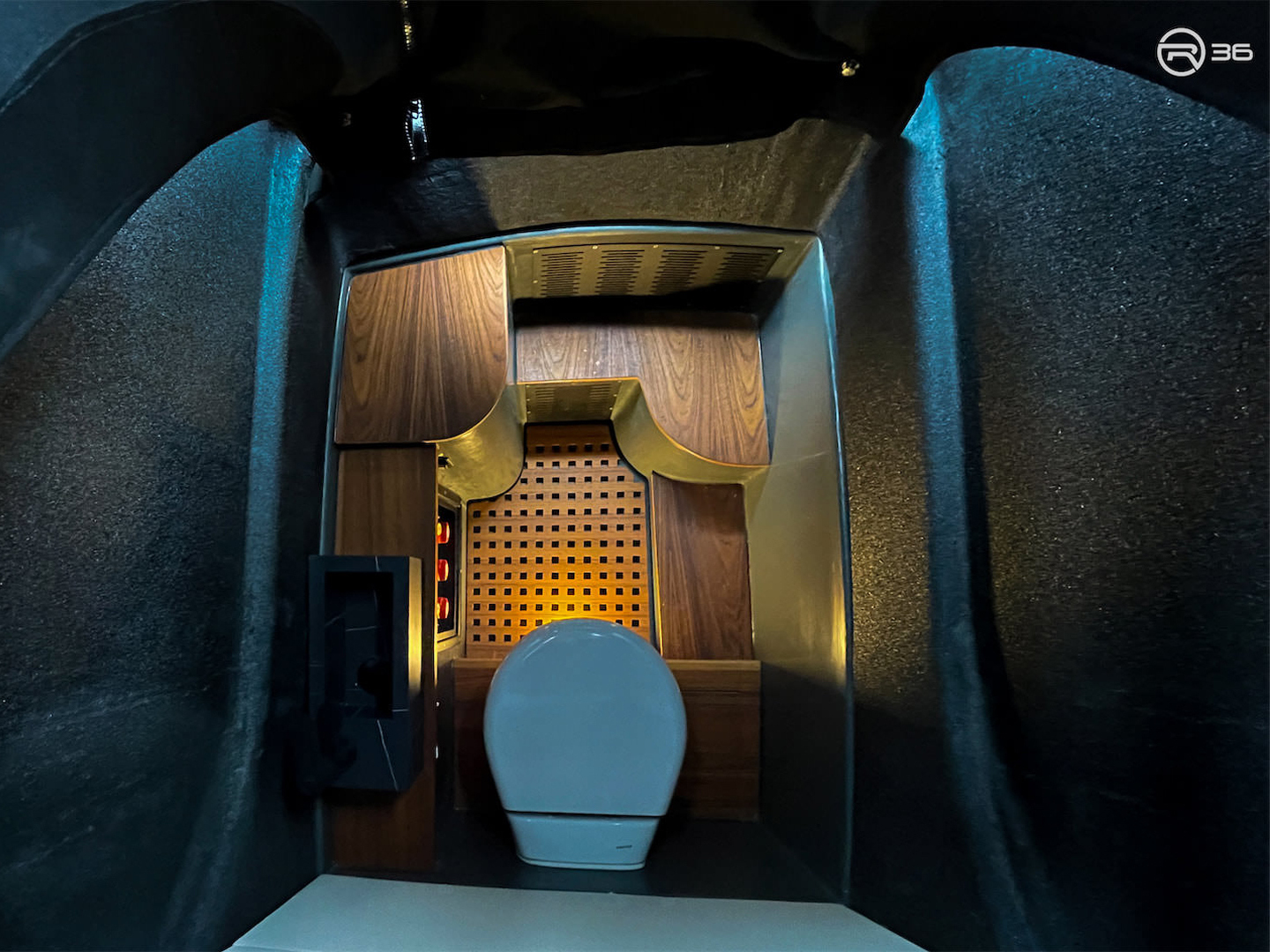 Rock Marine 36 — photo 9