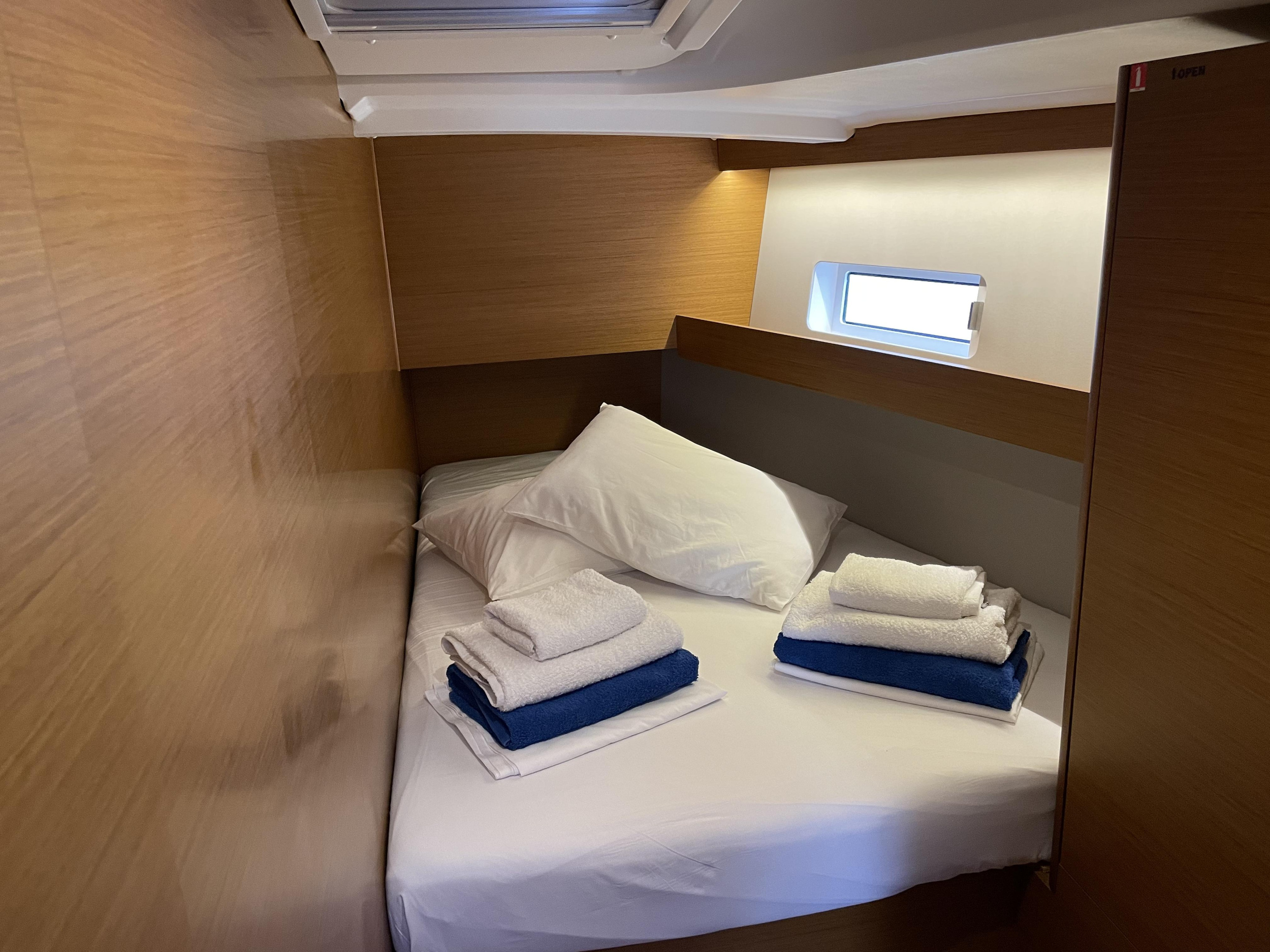 Sun Odyssey 490 — photo 22