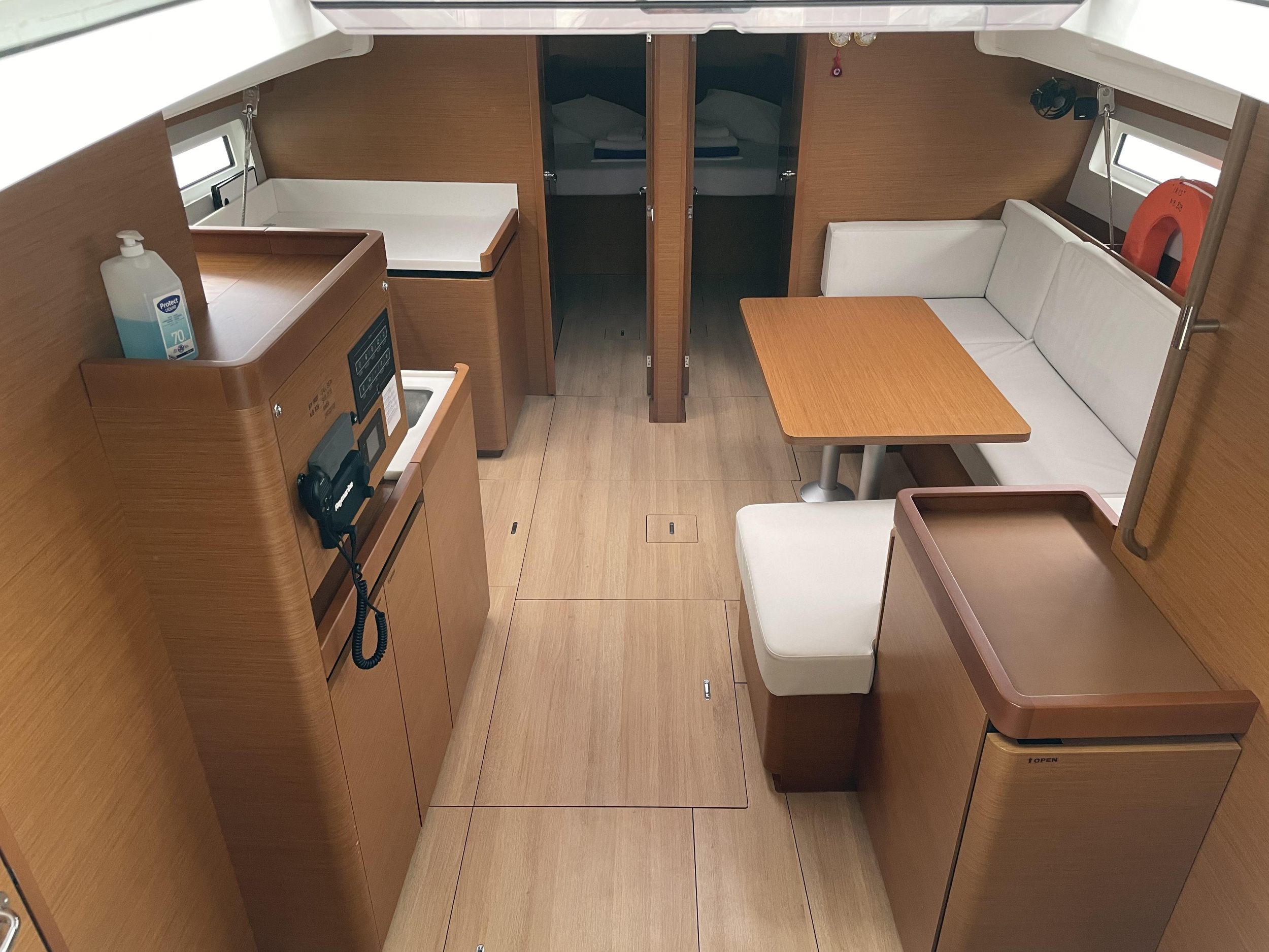 Sun Odyssey 490 — photo 4