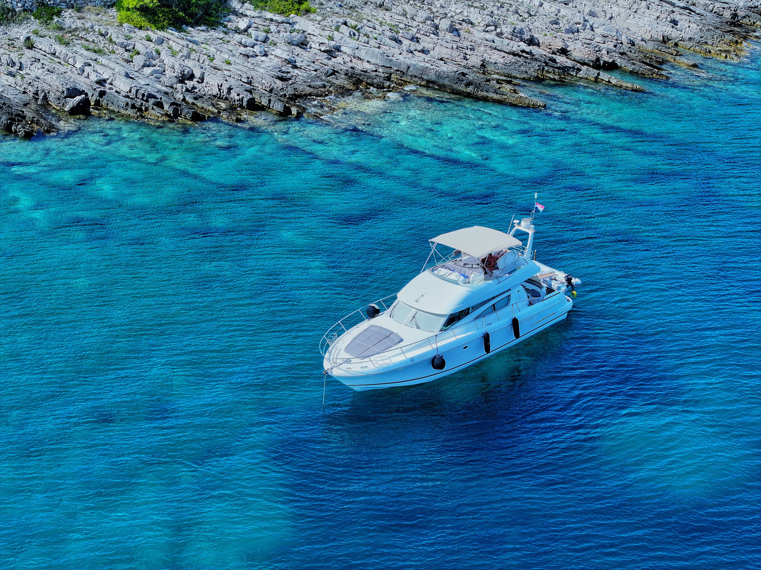 Jeanneau Prestige 46 Fly — photo 37