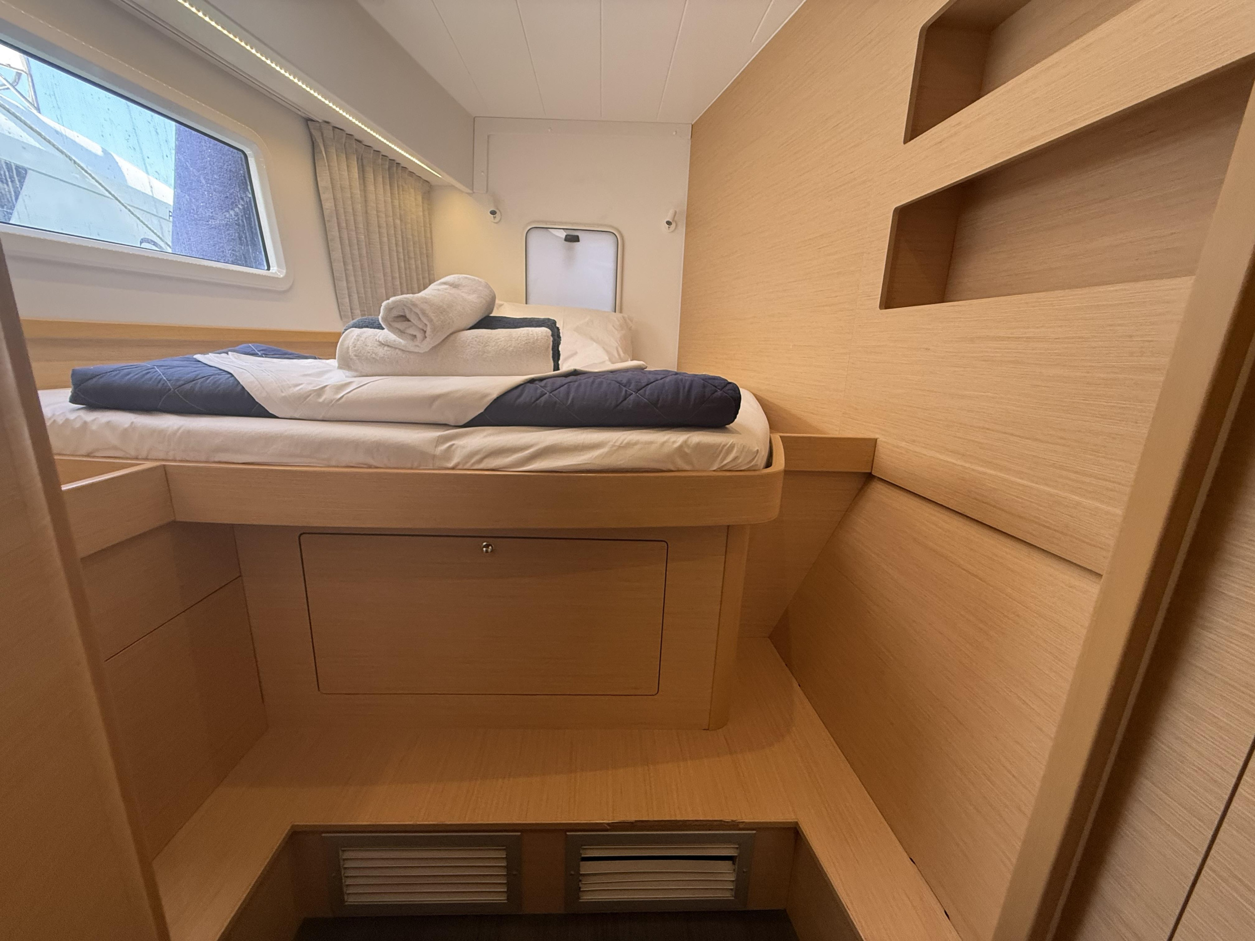 Lagoon 42, 2020, Air Condition, , , Solar panel, 2 SUP offered free — photo 17