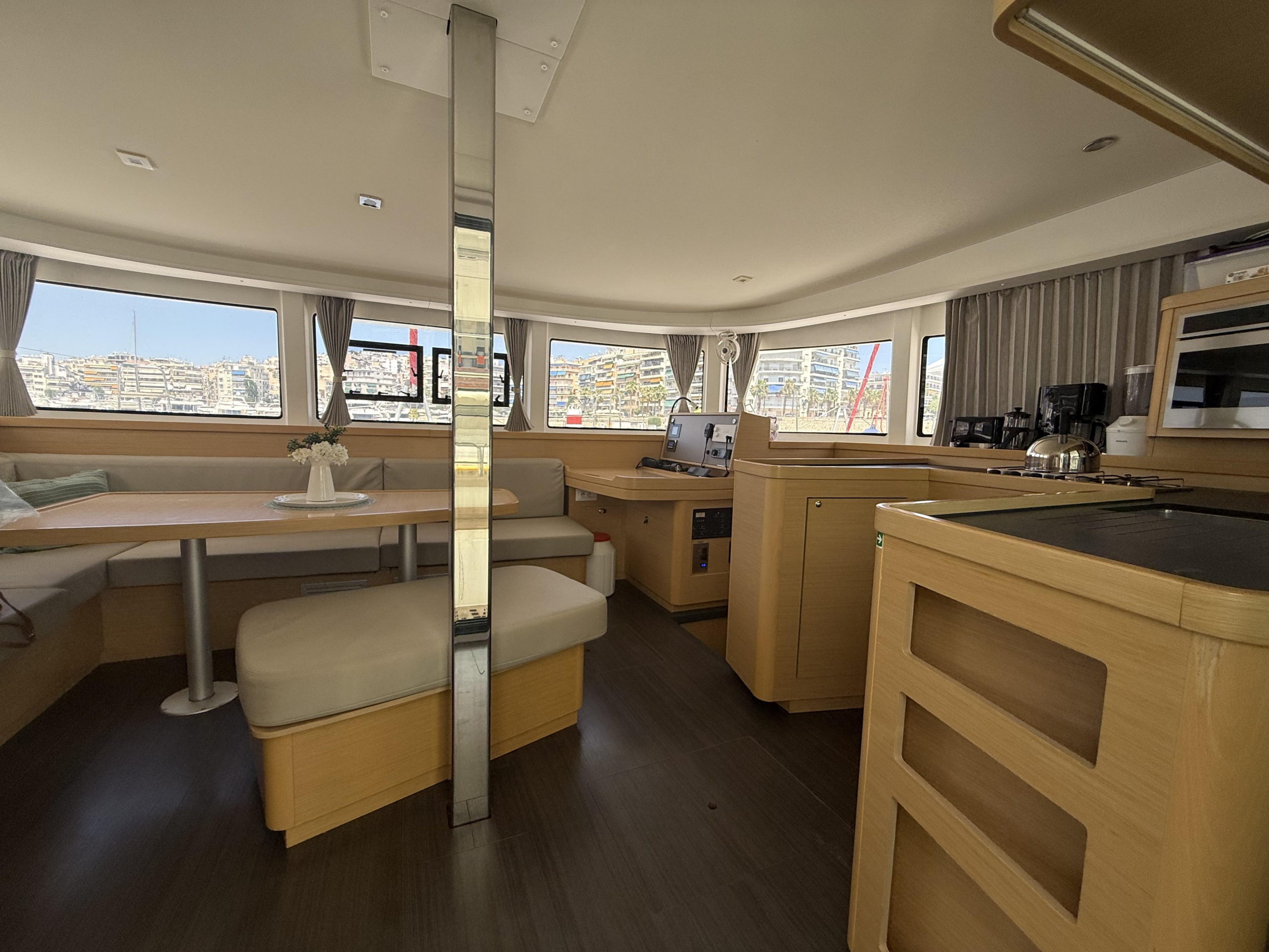 Lagoon 42, 2020, Air Condition, , , Solar panel, 2 SUP offered free — photo 39