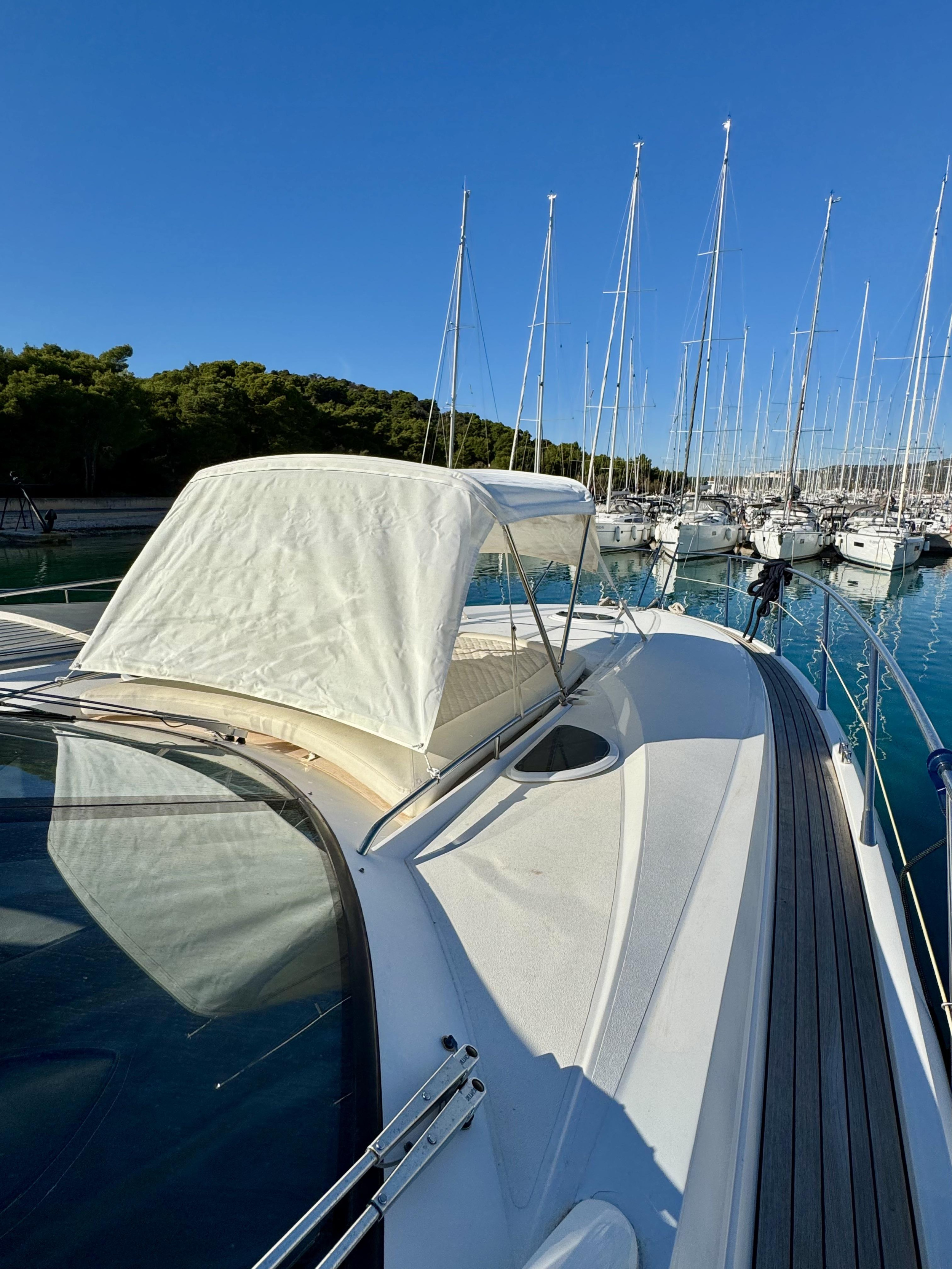 Sunseeker Portofino 53 — photo 20
