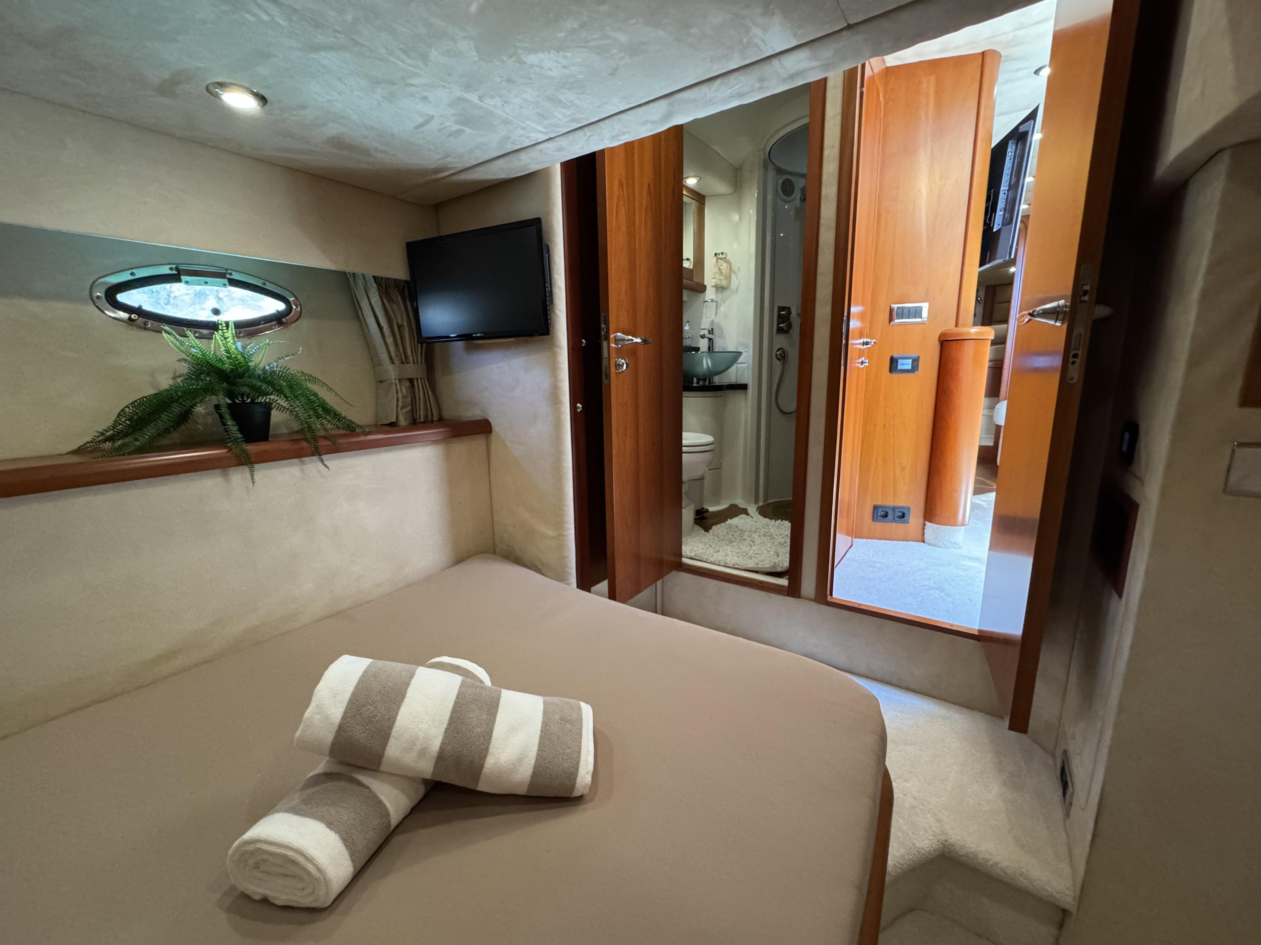 Sunseeker Portofino 53 — photo 29
