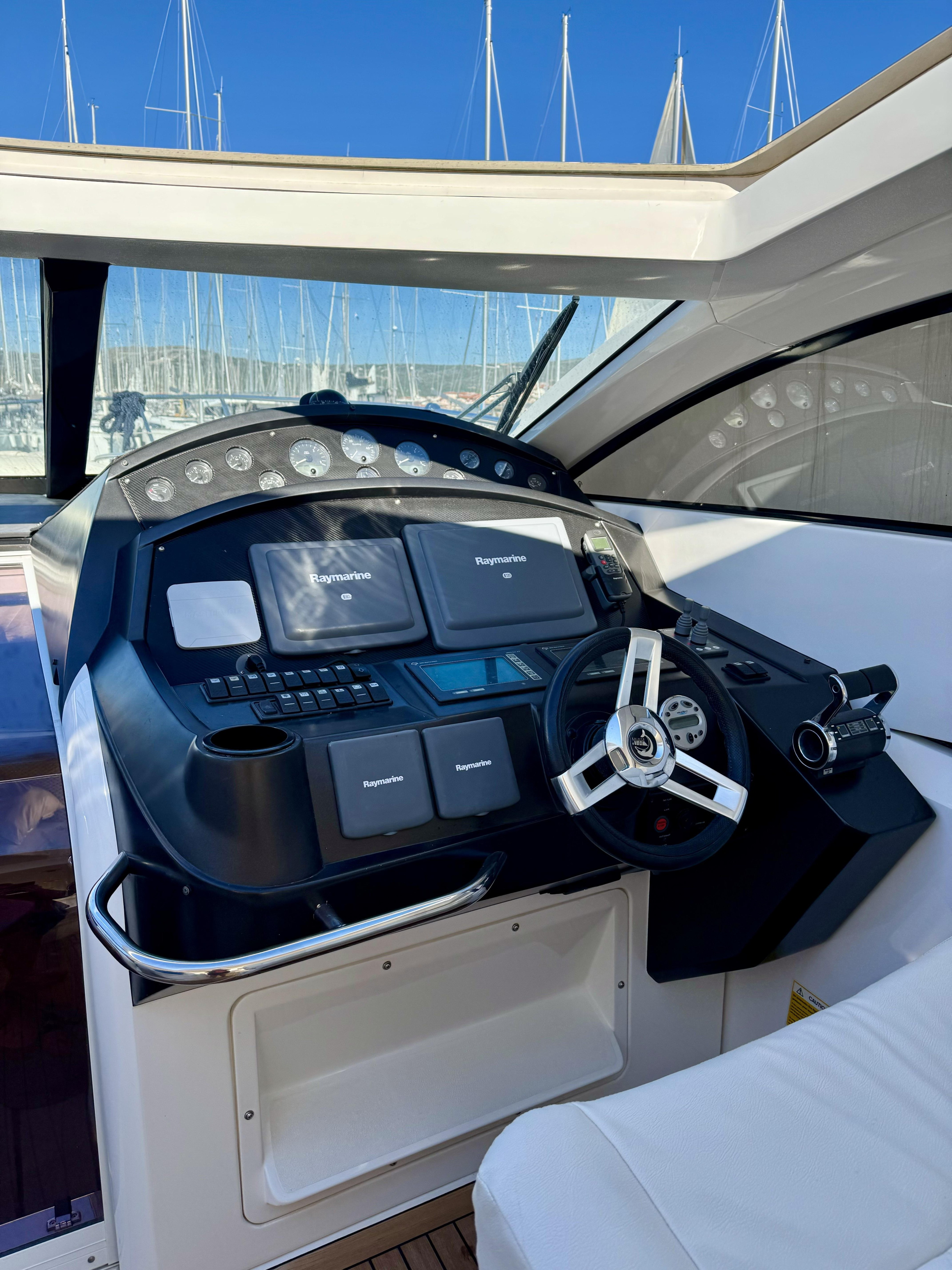 Sunseeker Portofino 53 — photo 21