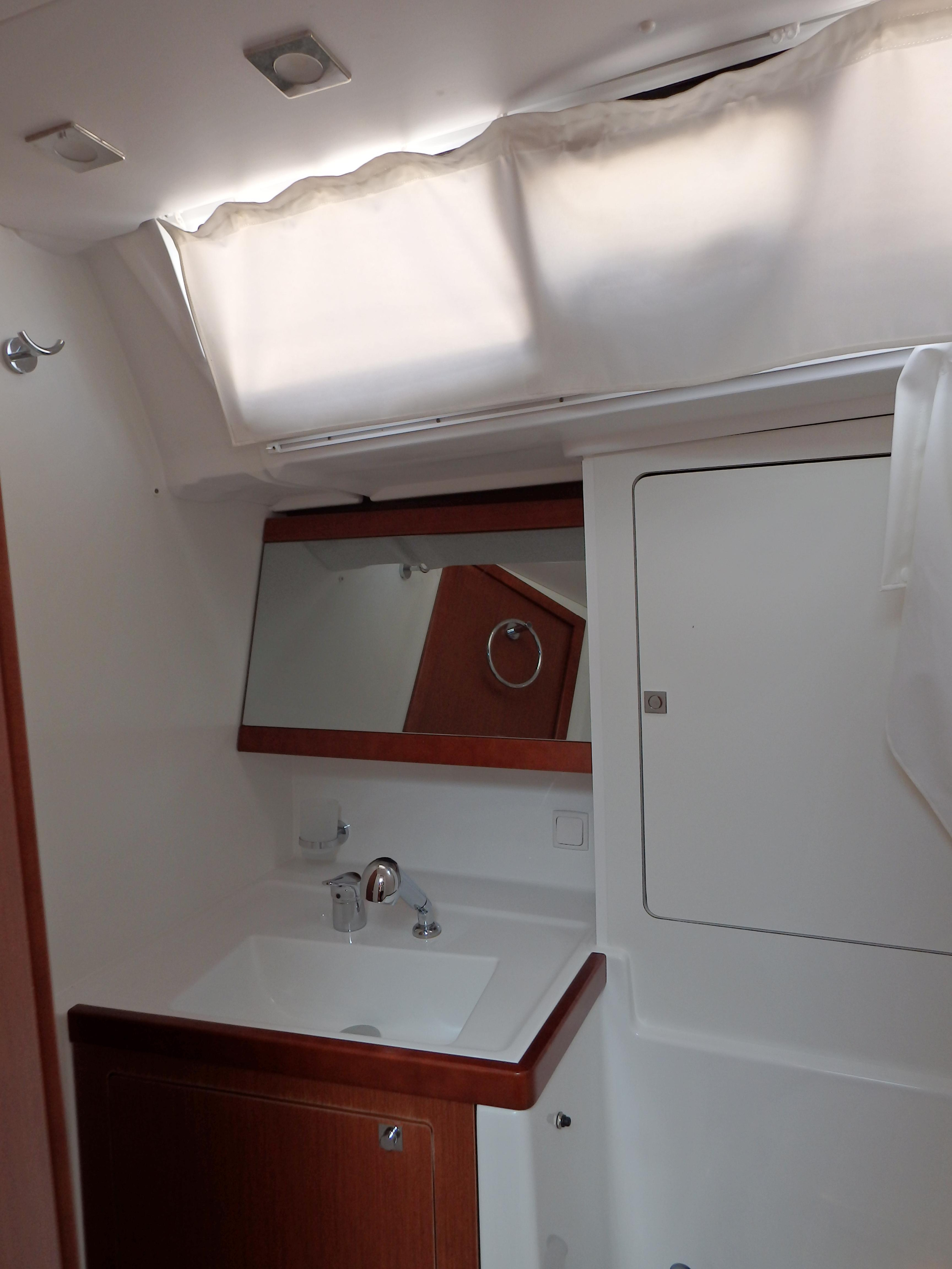 Oceanis 48 — photo 19