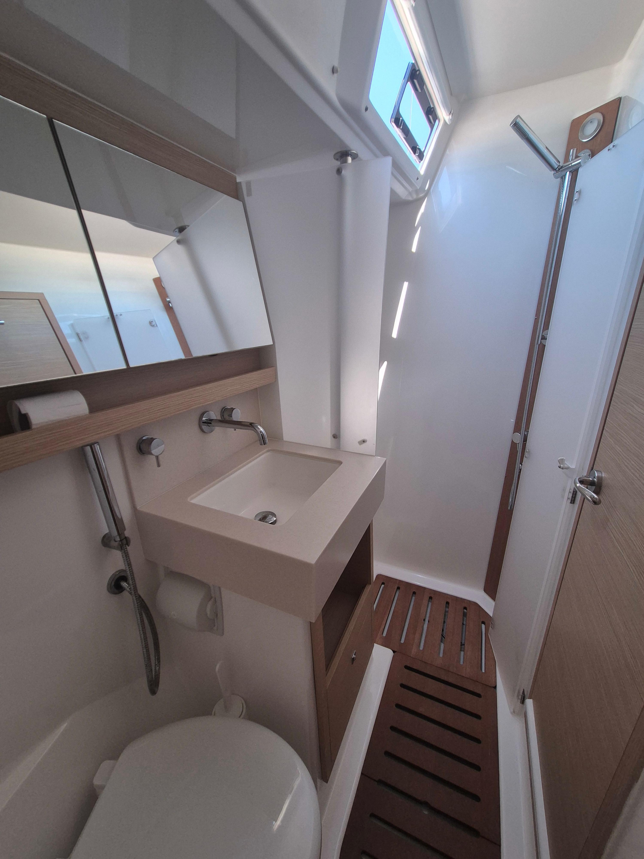 Dufour 530 — photo 10