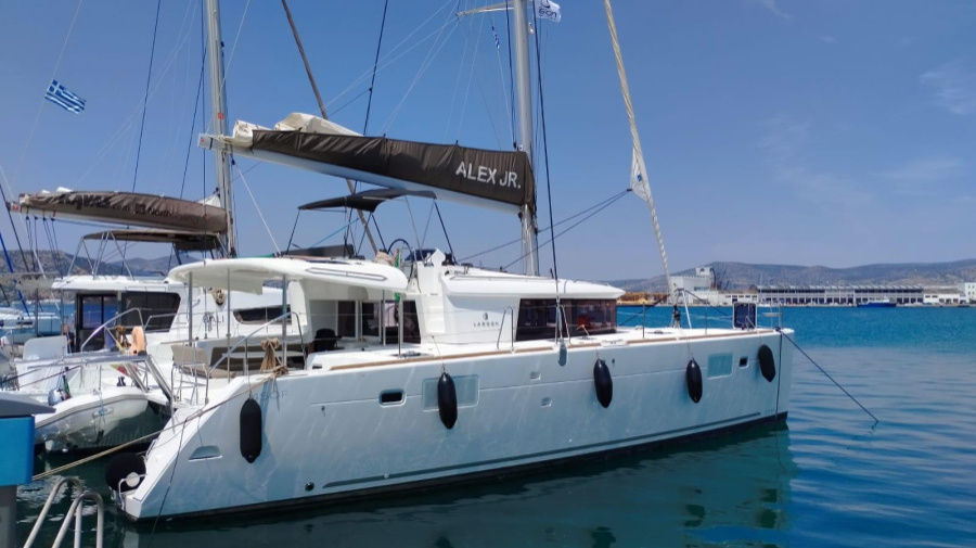 Lagoon 450 Flybridge — photo 4