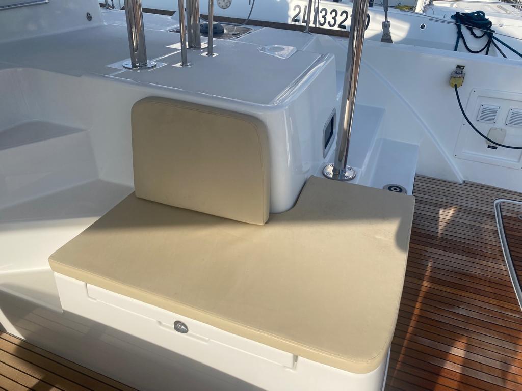 Lagoon 40 — photo 9