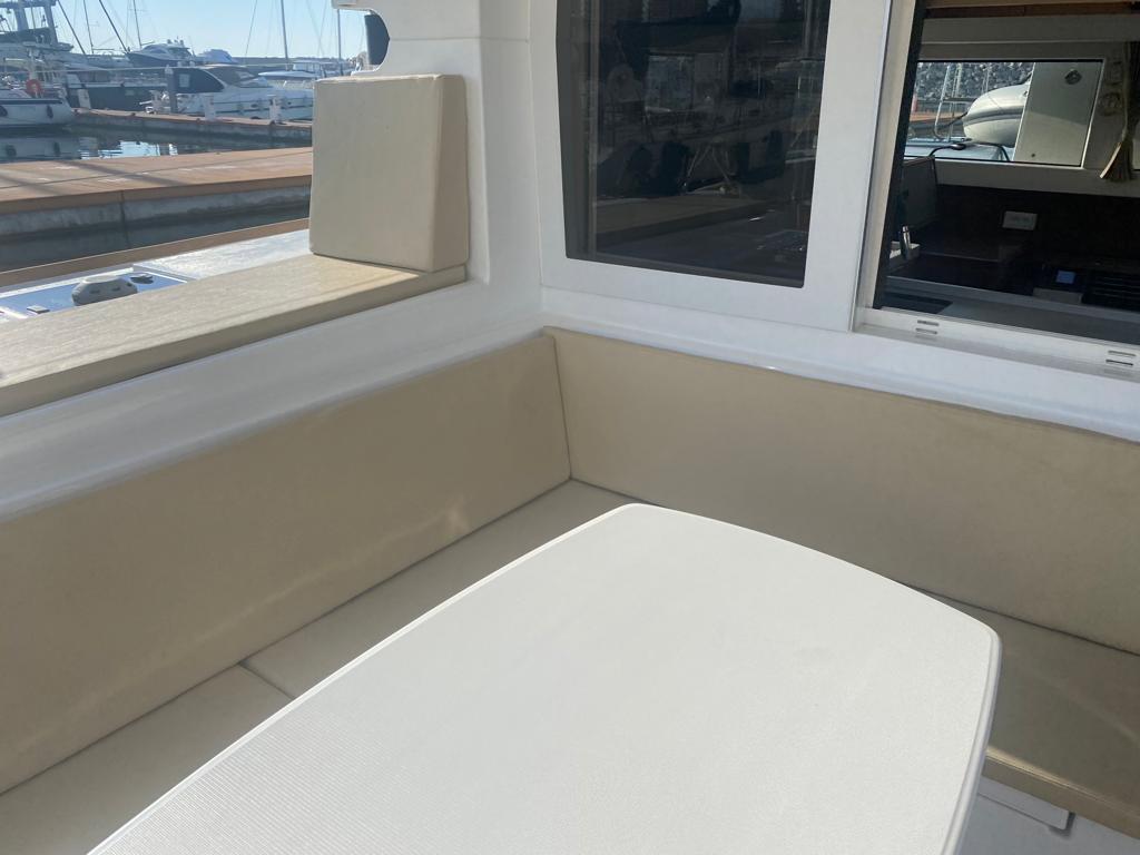 Lagoon 40 — photo 12