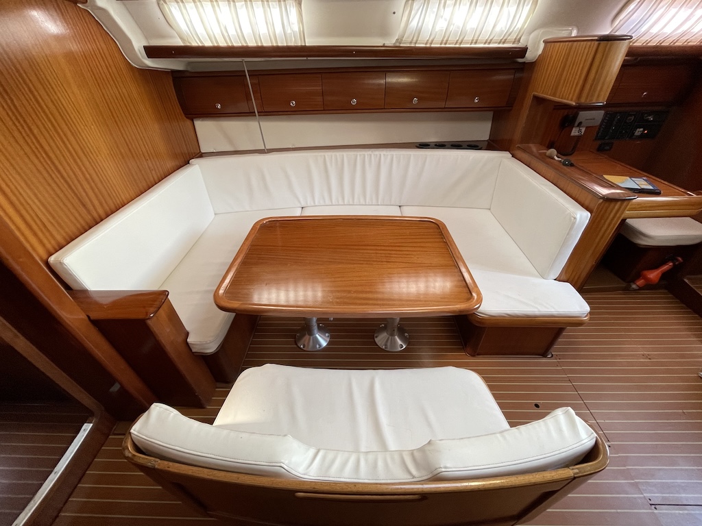 Bavaria 44 — photo 19