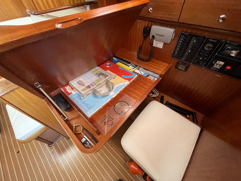 Bavaria 44 — photo 14