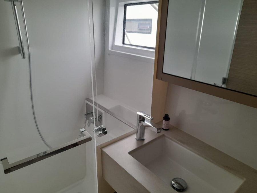 Lagoon 46 — photo 23