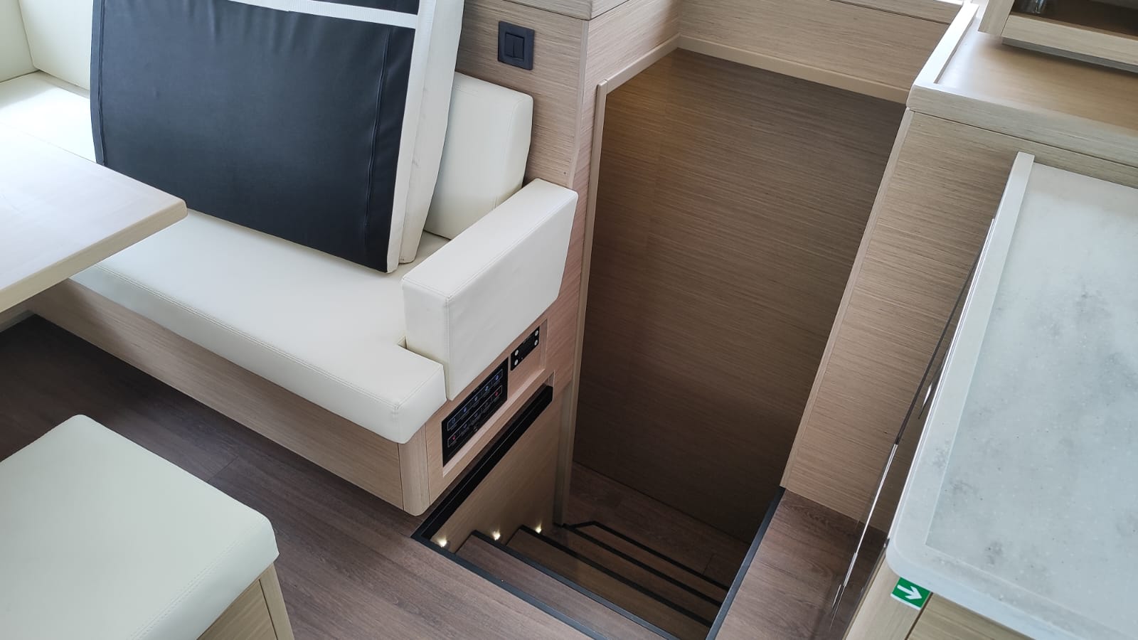 Lagoon 46 — photo 2