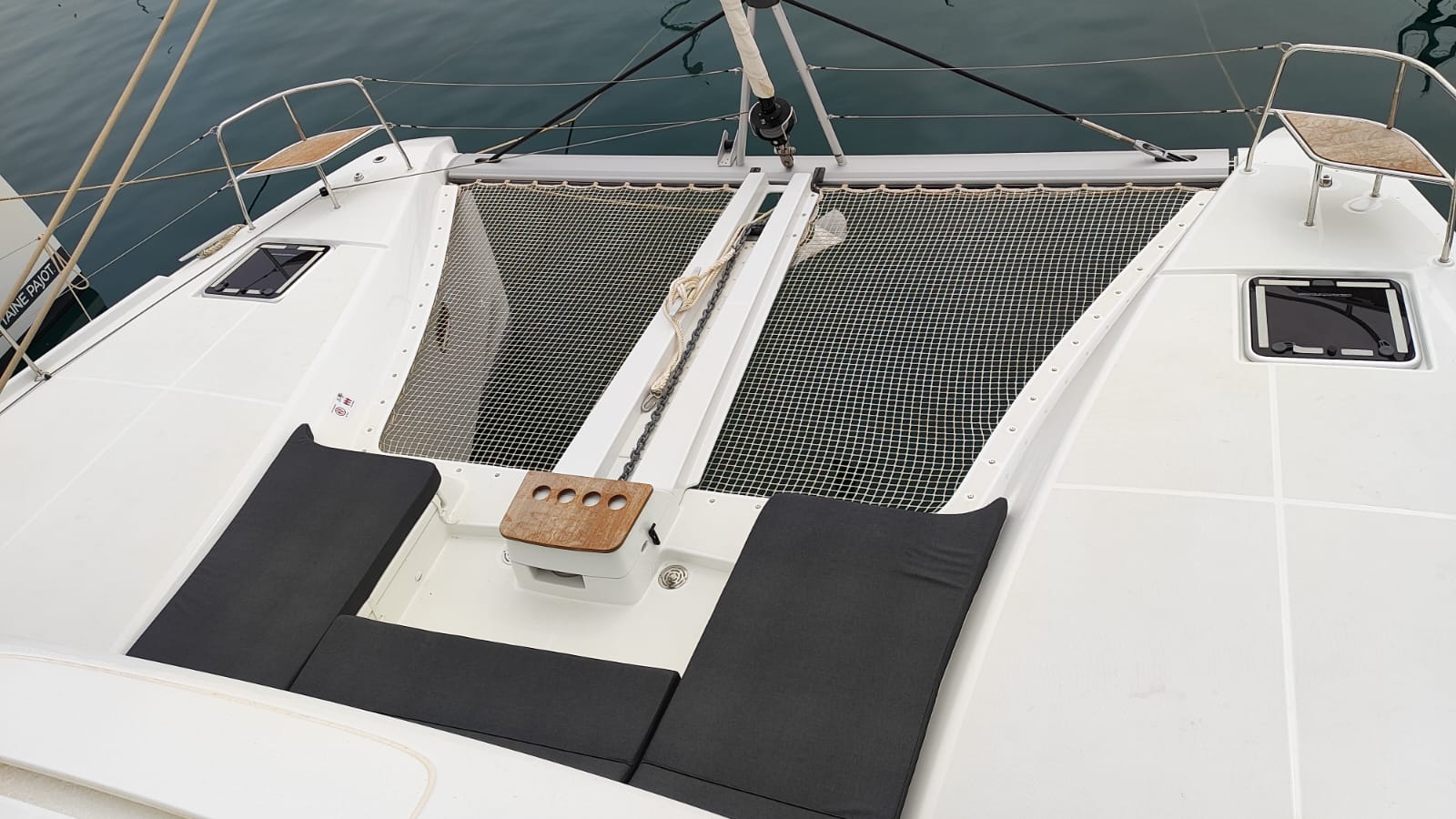 Lagoon 46 — photo 3