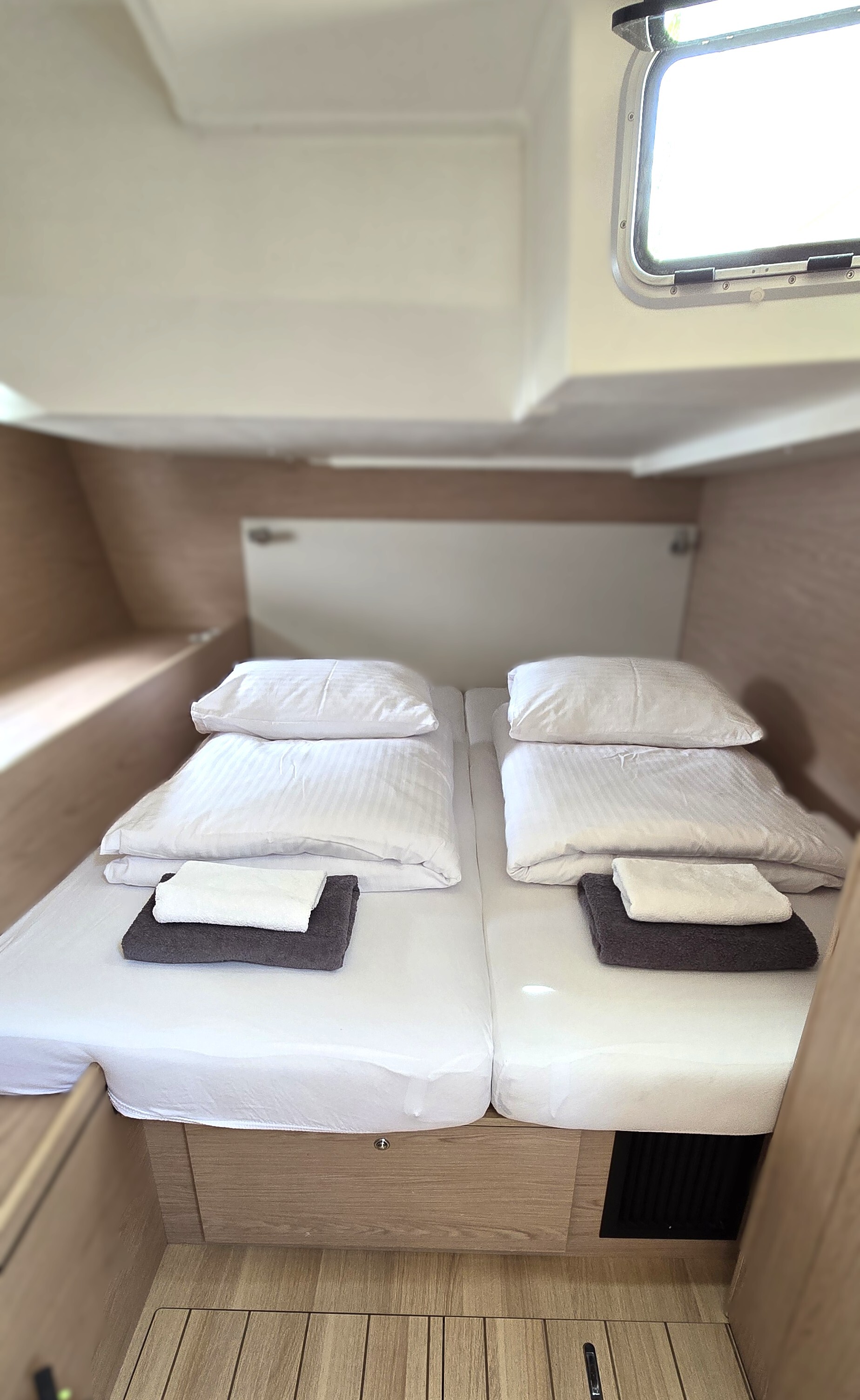 Oceanis 51.1 — photo 9
