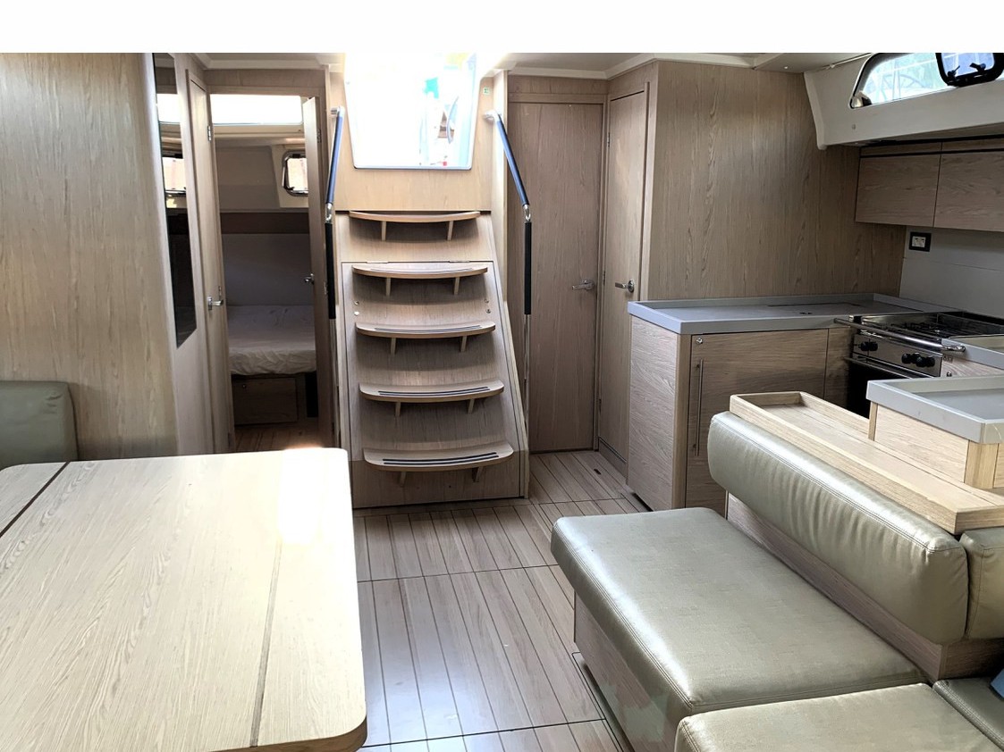 Oceanis 51.1 — photo 11