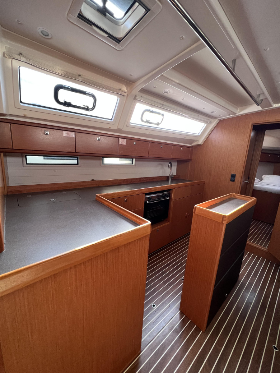 Bavaria Cruiser 46 — photo 11