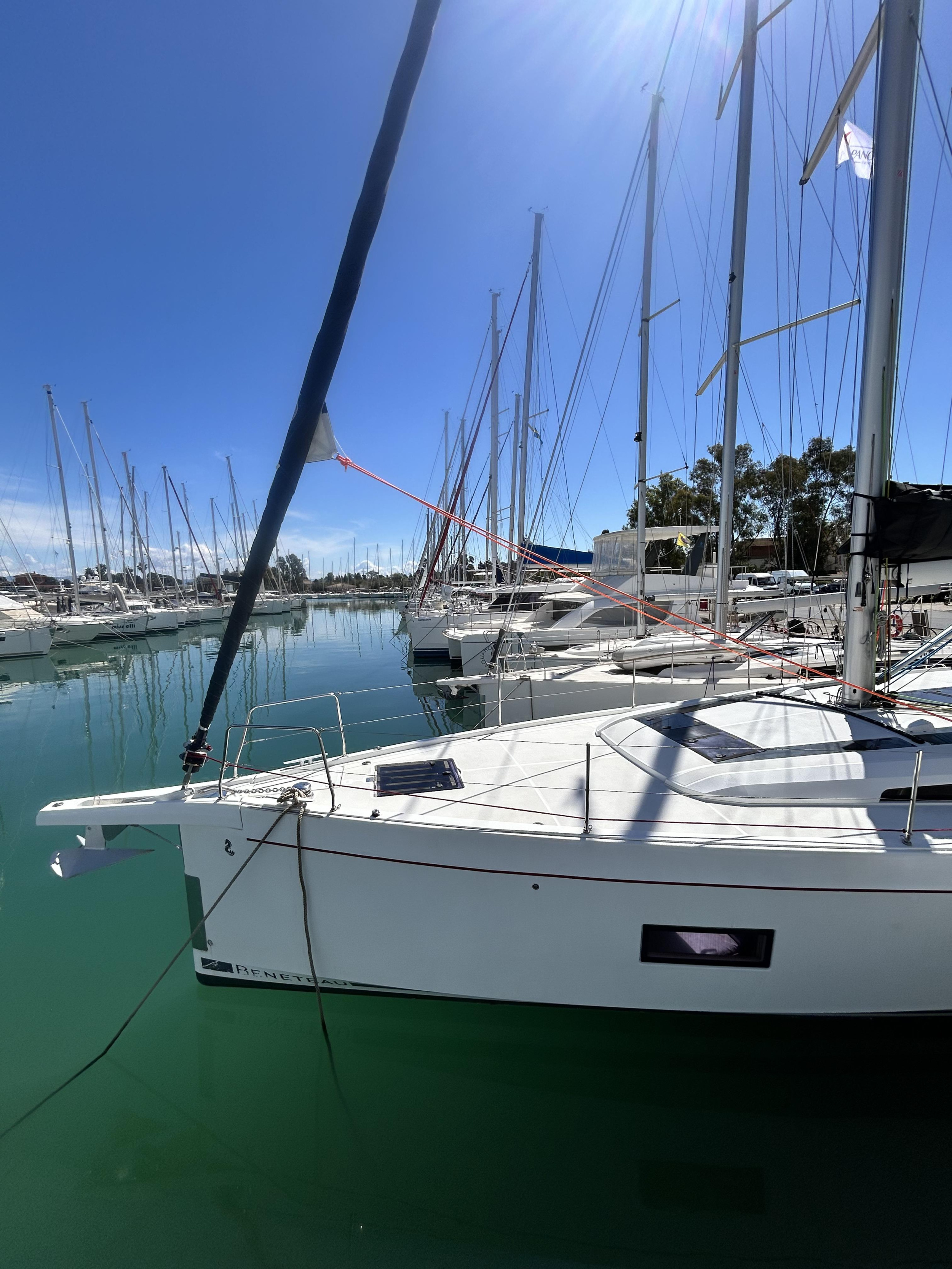 Oceanis 51.1 — photo 15