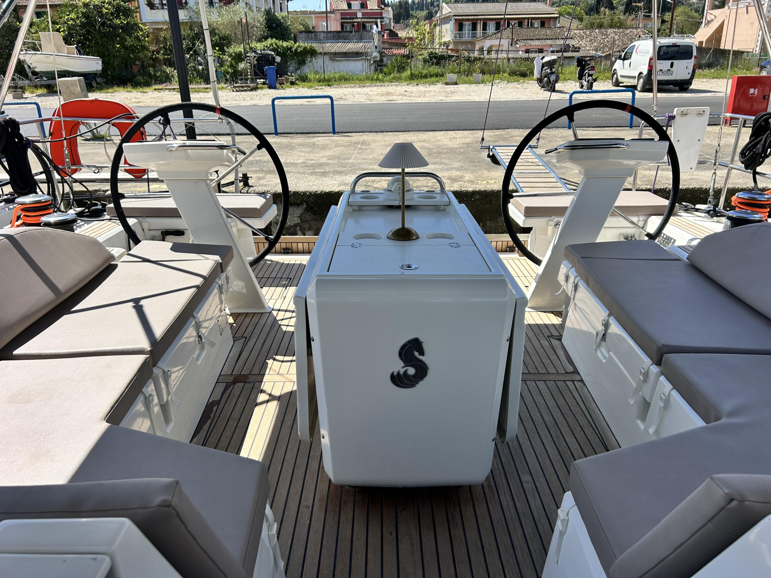 Oceanis 51.1 — photo 5