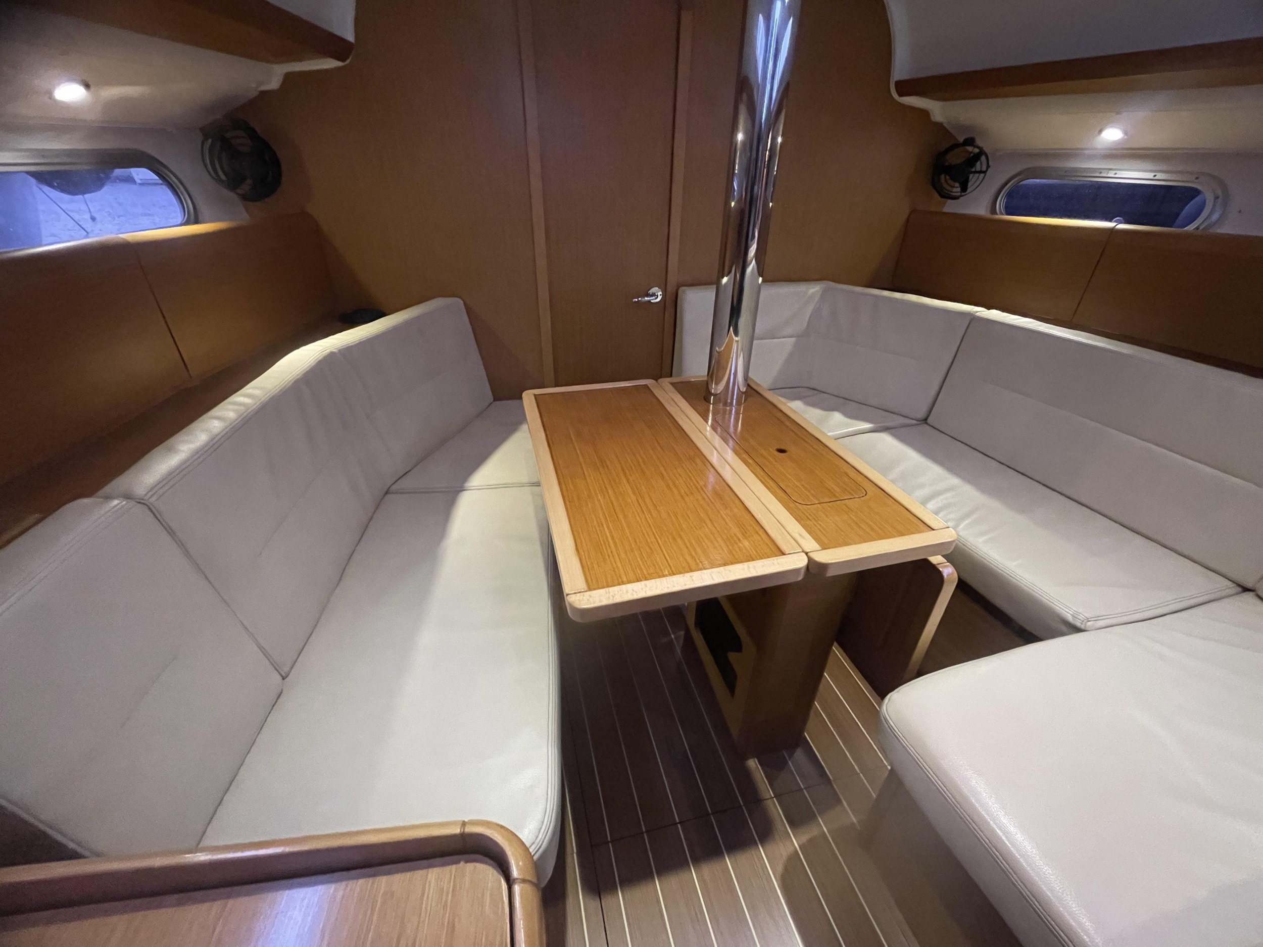 Sun Odyssey 36i — photo 44
