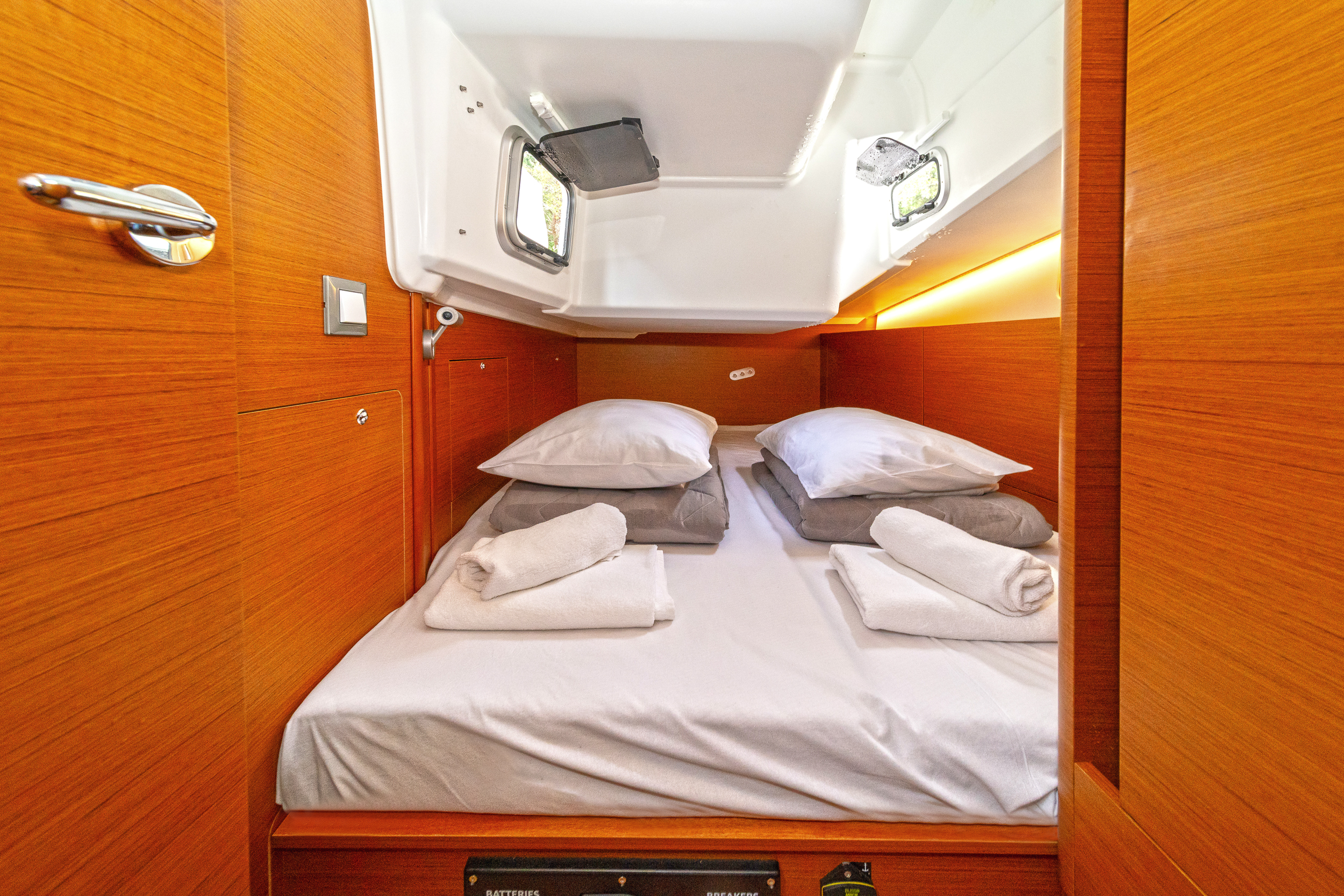 Sun Odyssey 410 — photo 4