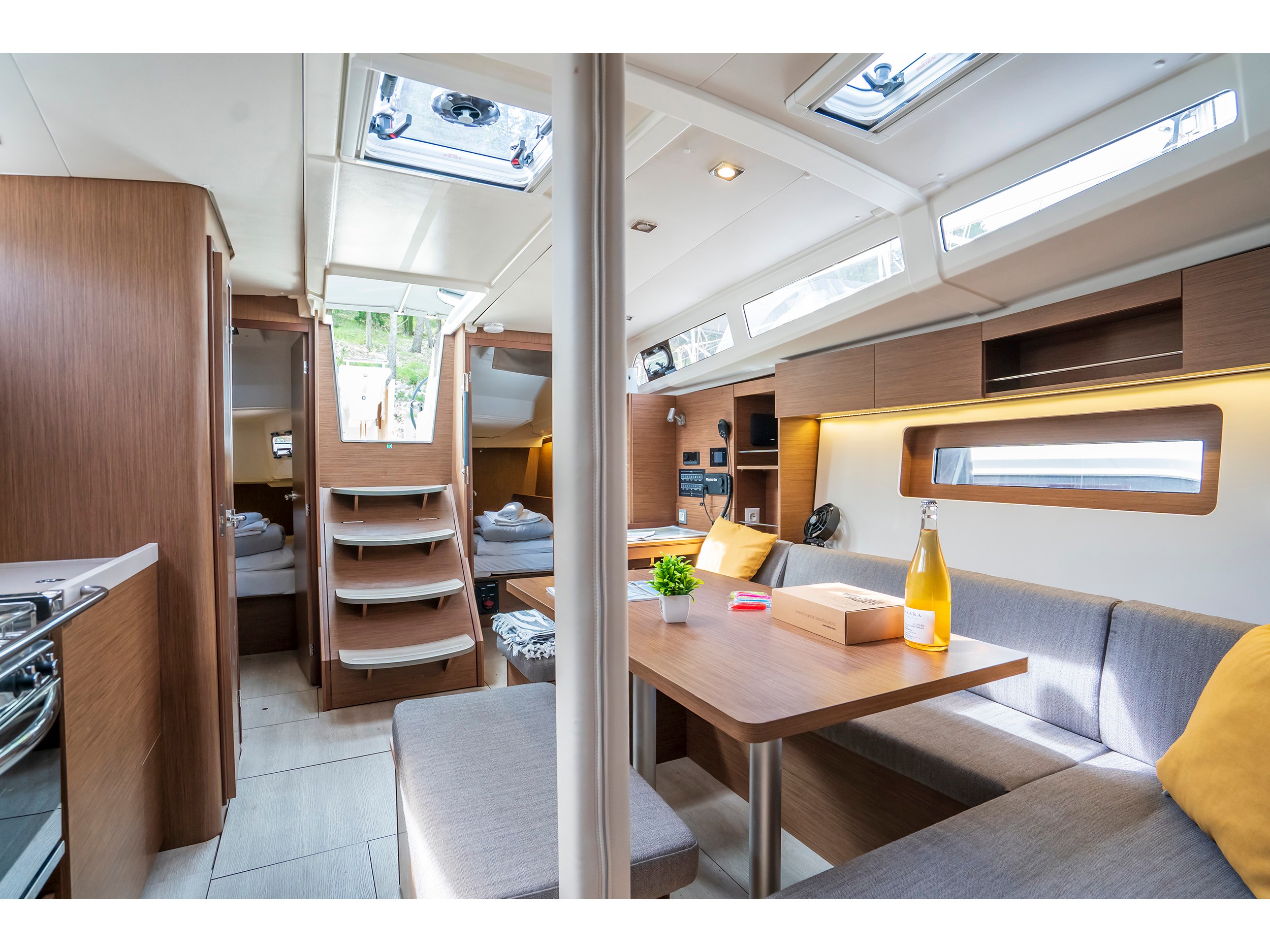 Oceanis 37.1 — photo 17