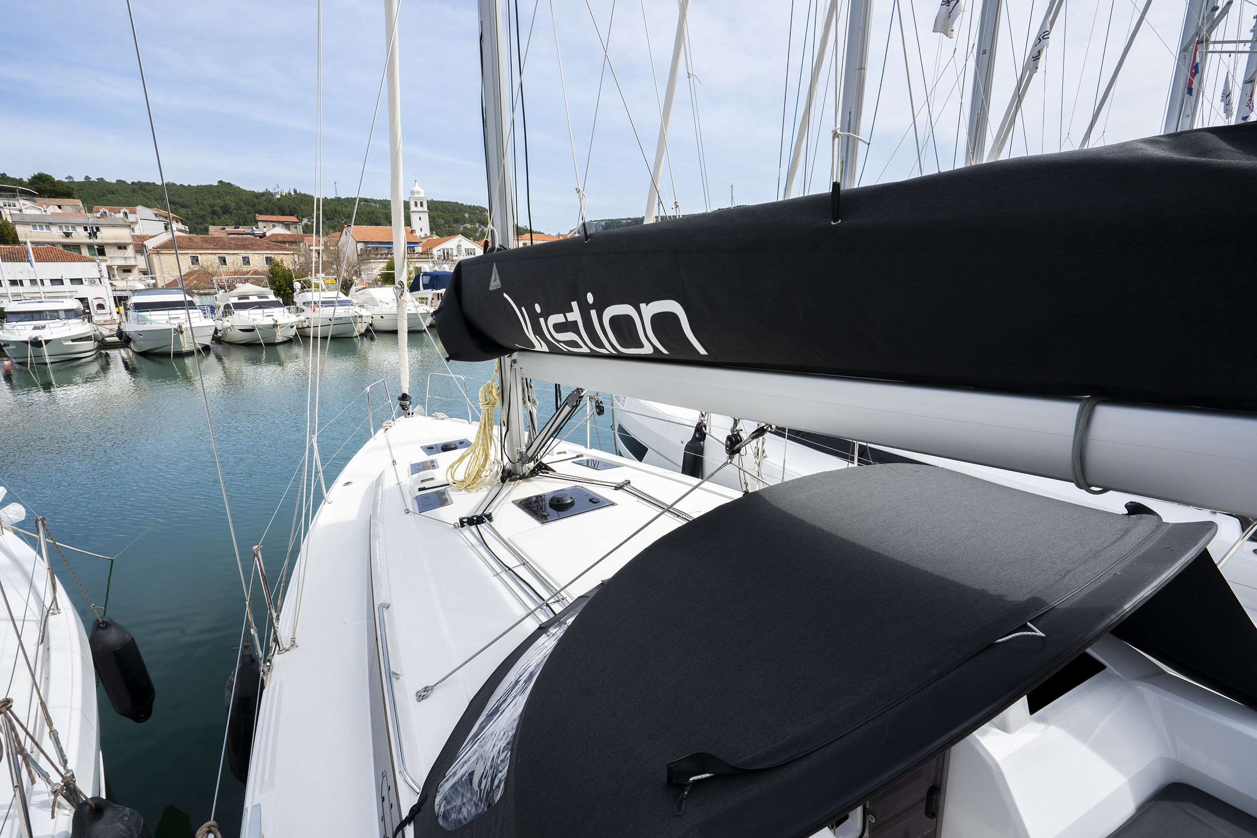 Oceanis 37.1 — photo 6