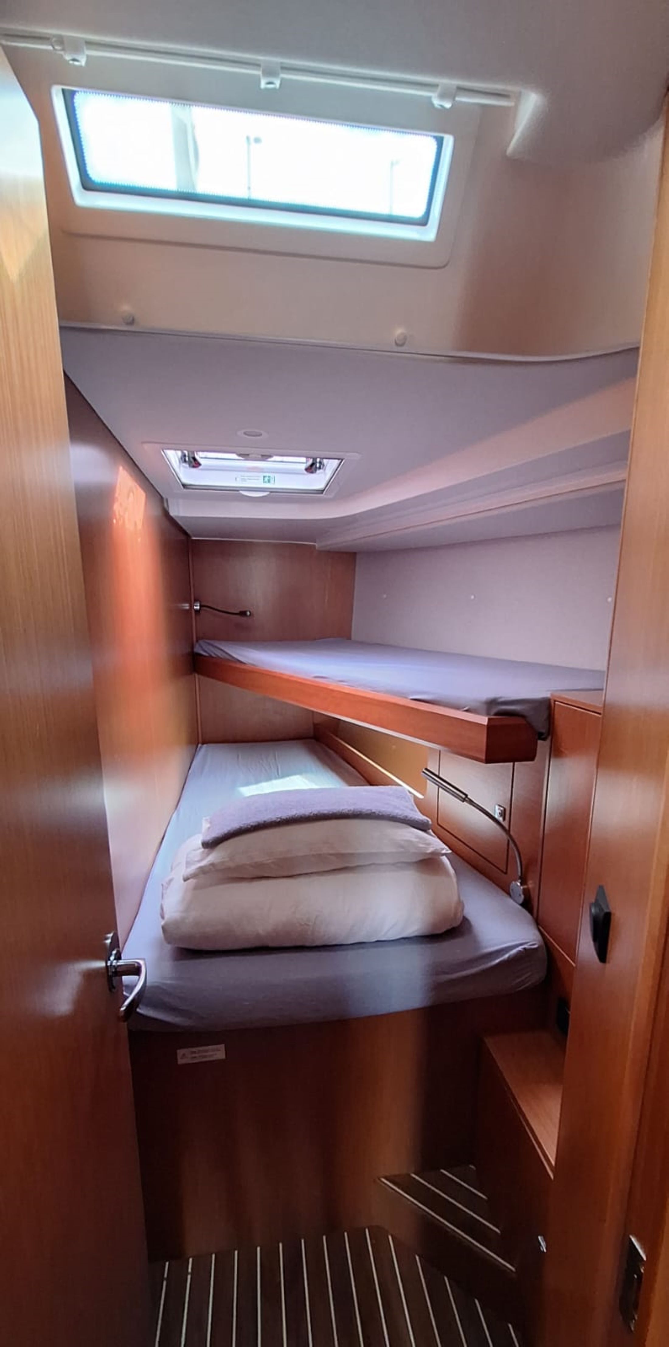 Sun Odyssey 440 — photo 9