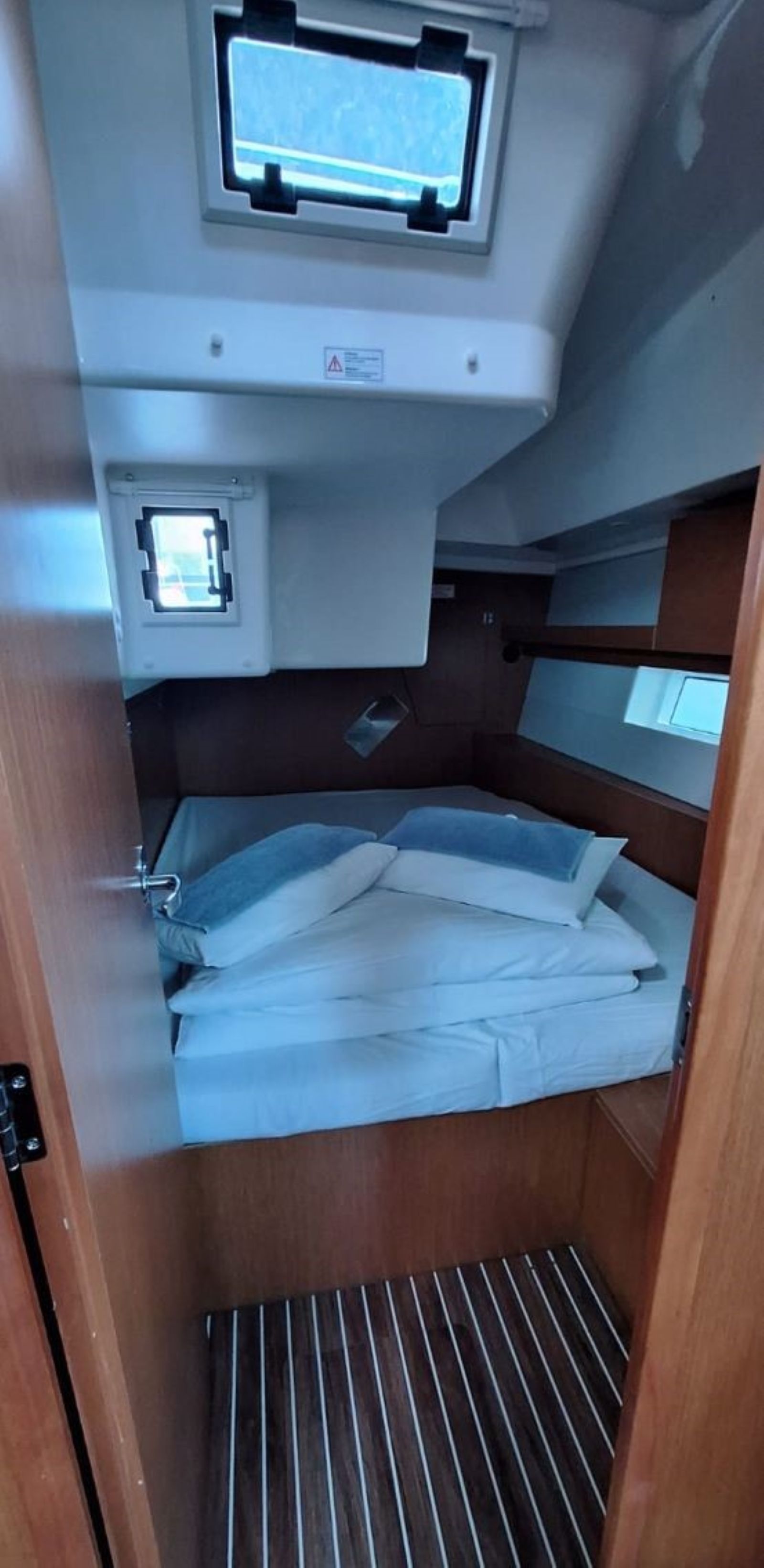 Bavaria C45 — photo 10