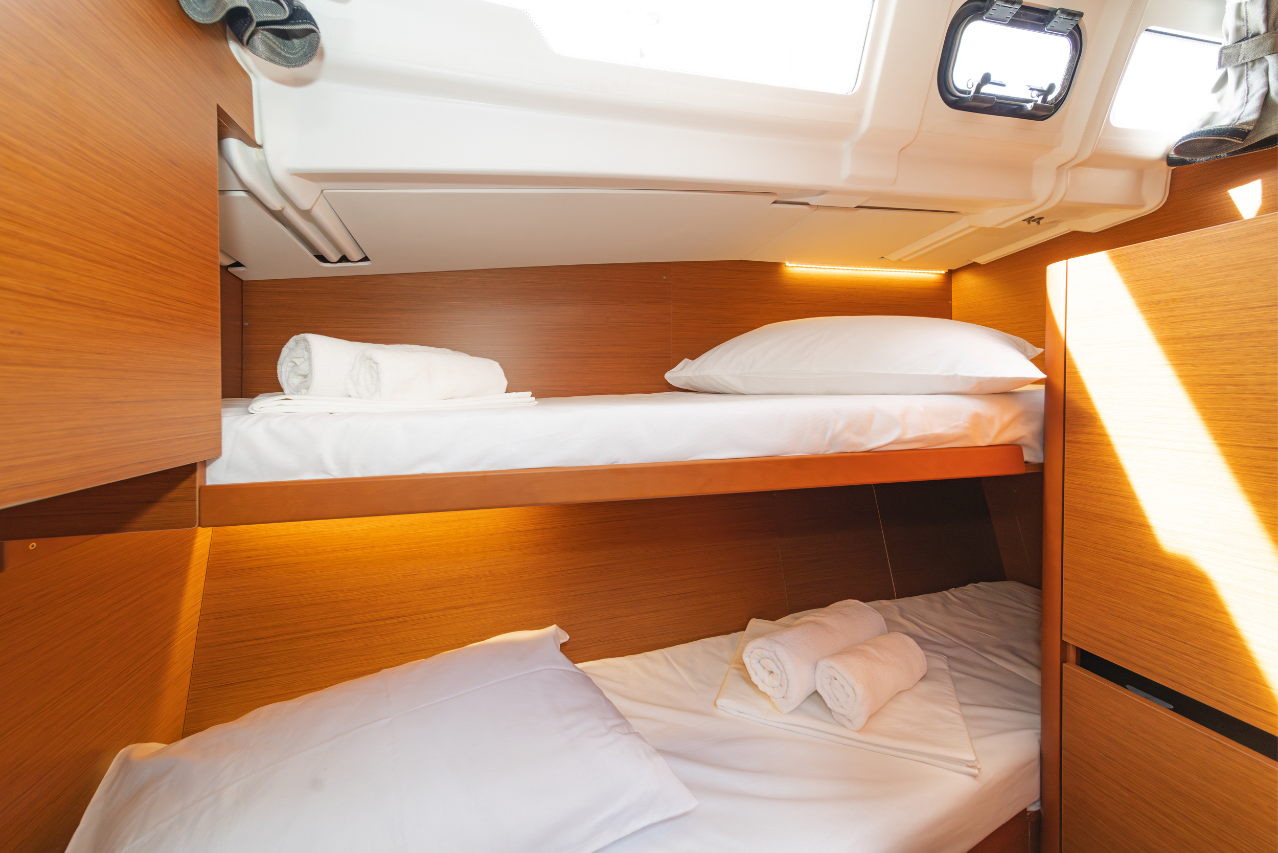 Sun Odyssey 490 — photo 5