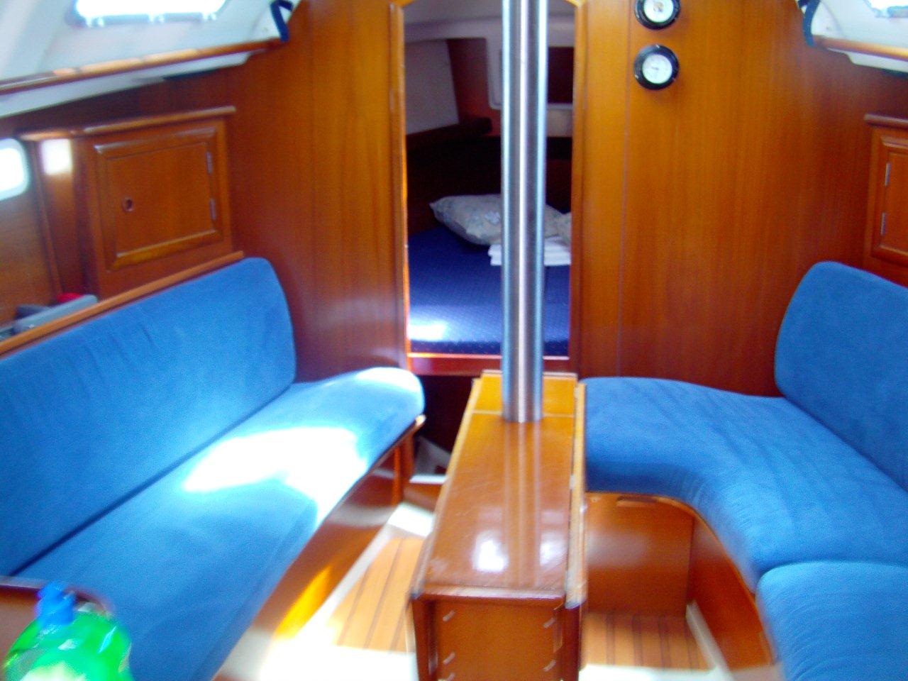 Beneteau Oceanis 331 Clipper — photo 9