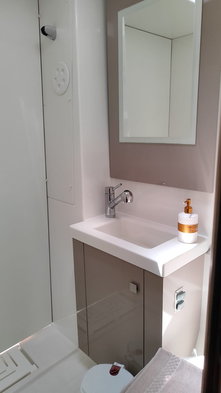 Fountaine Pajot Astrea 42 — photo 7