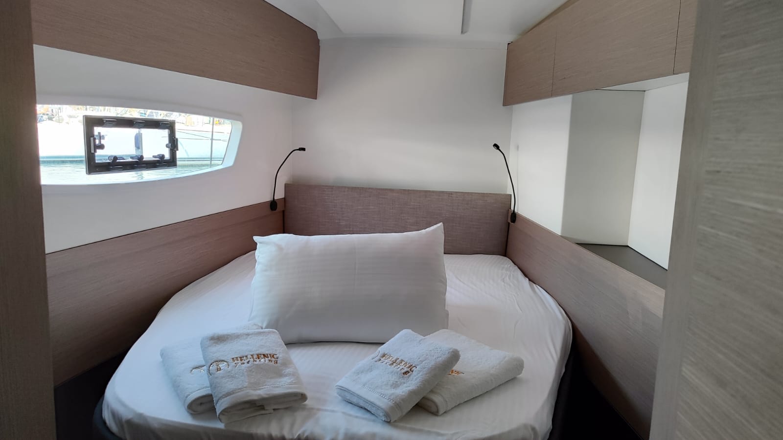 Fountaine Pajot Astrea 42 — photo 12