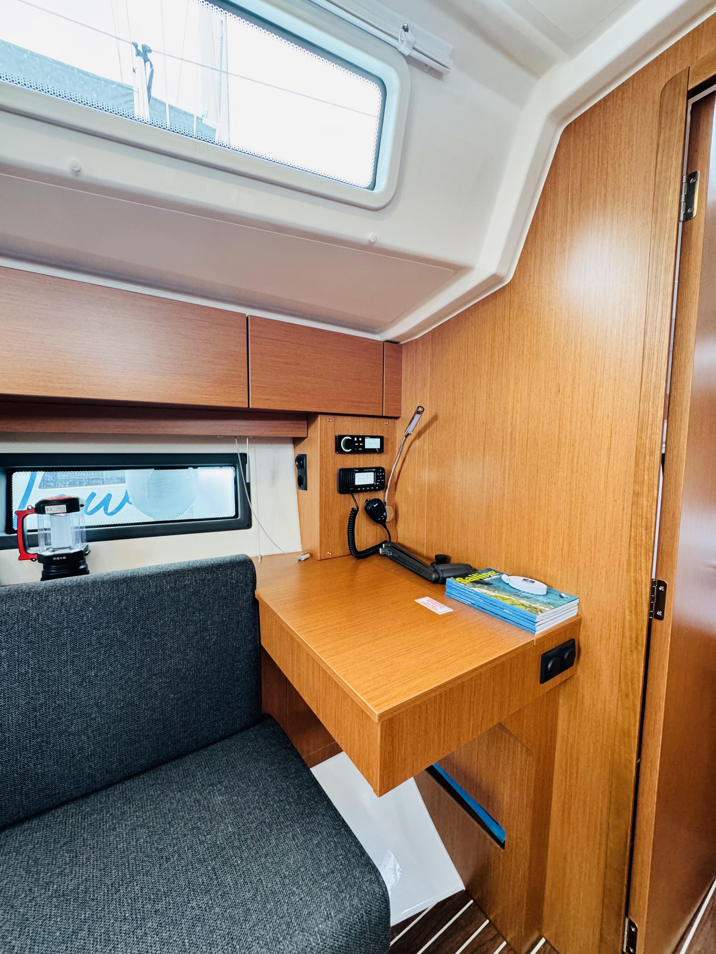 Bavaria C38 — photo 15